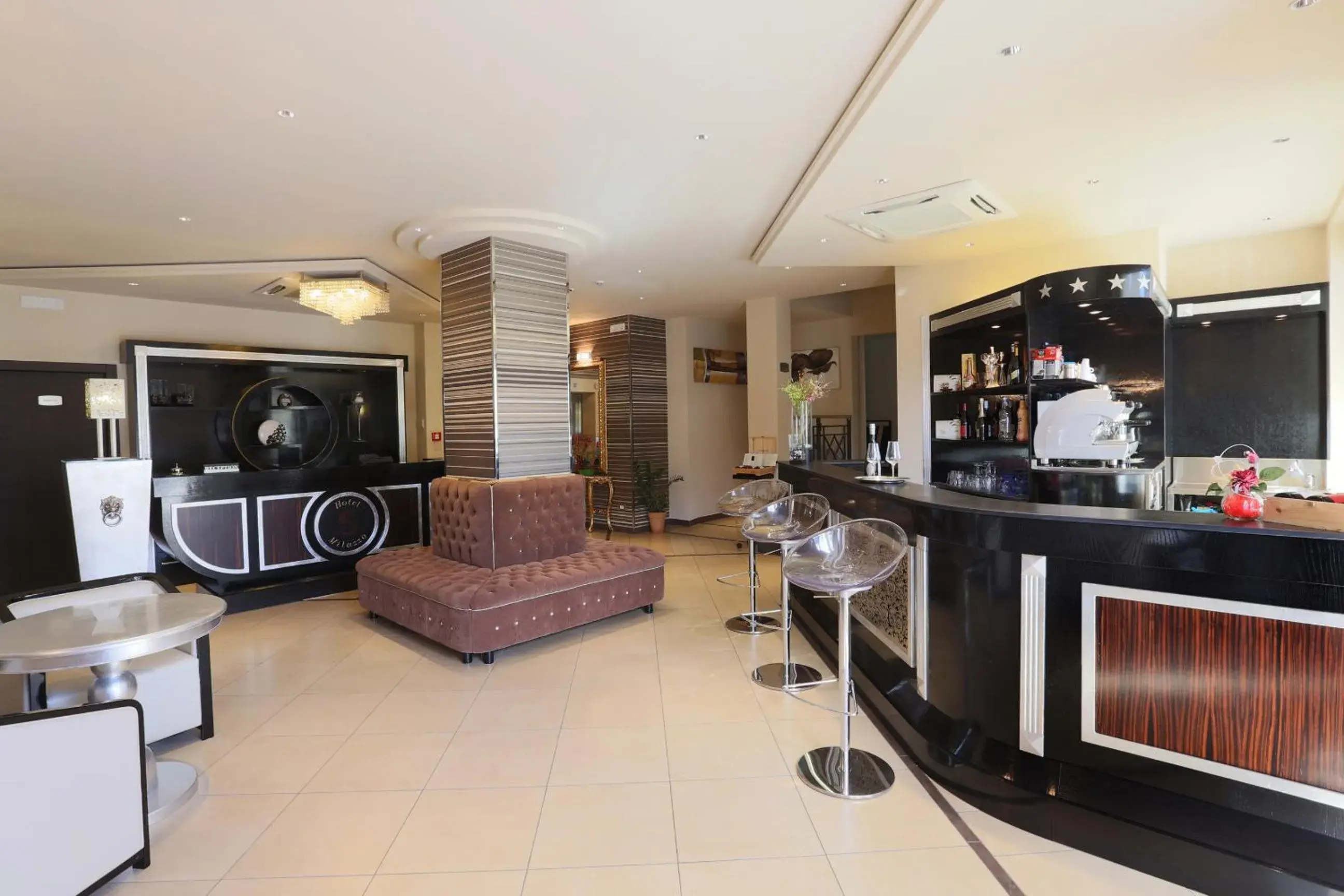 Lounge or bar, Lobby/Reception in Hotel Milazzo