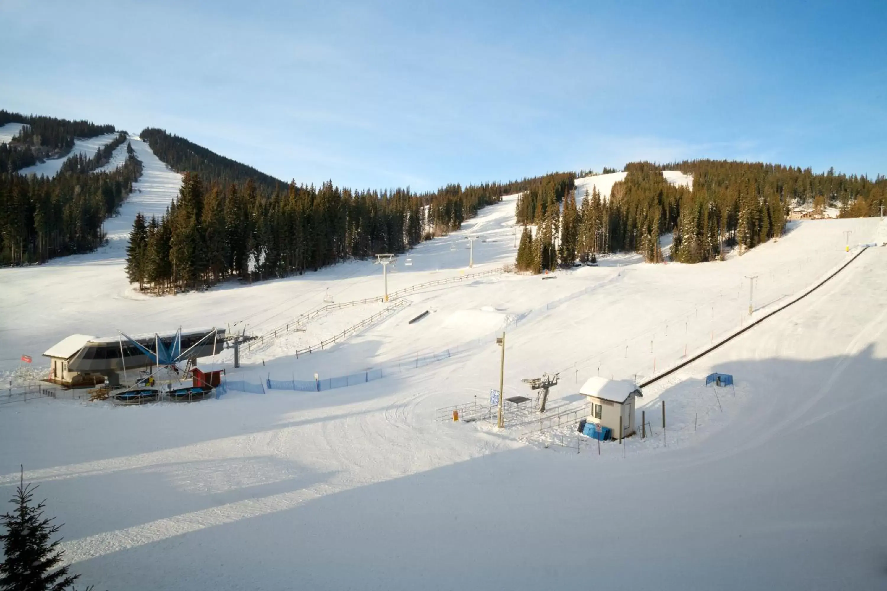 Area and facilities, Winter in Sundance Lodge