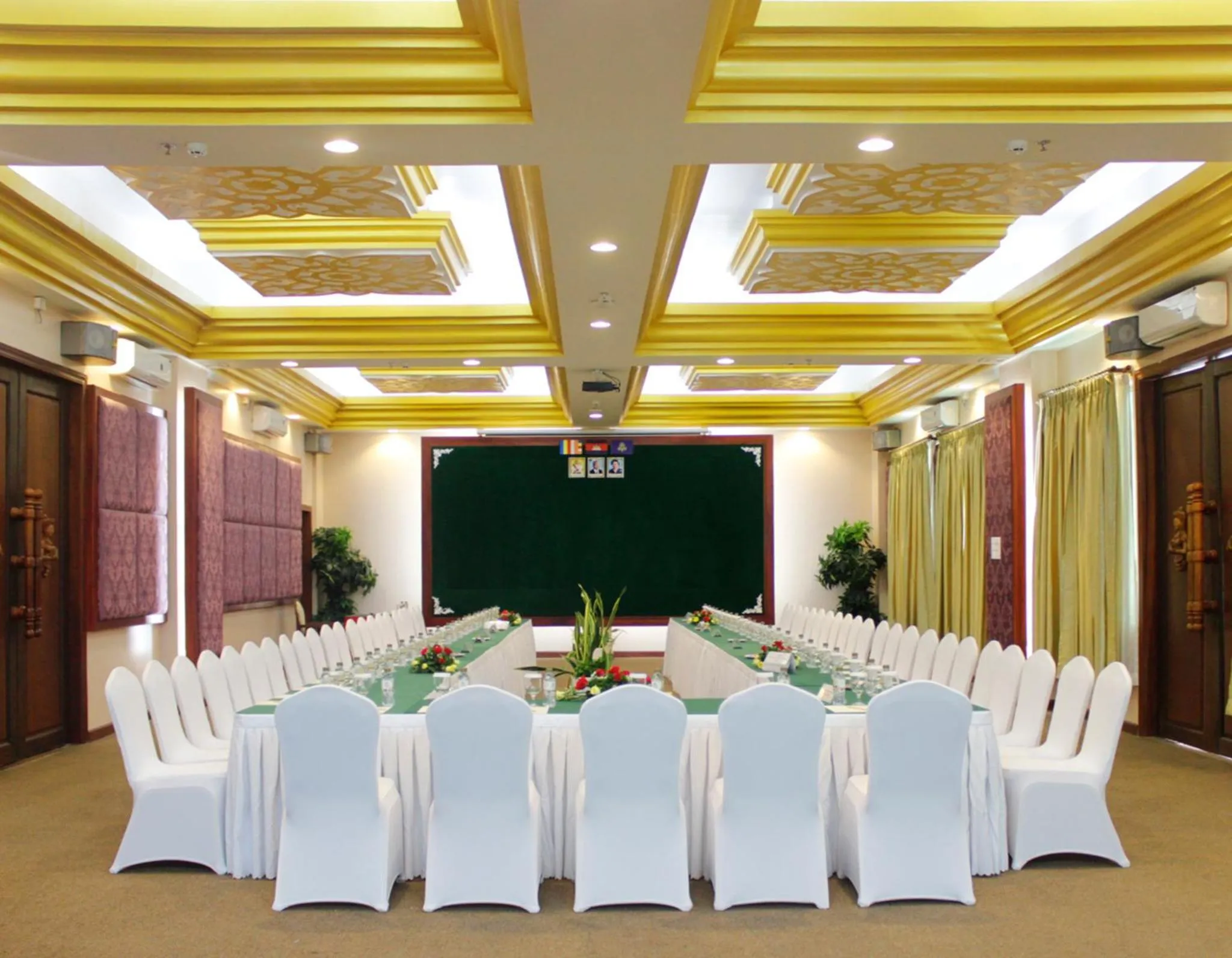 Business facilities in Phnom Penh Era Hotel