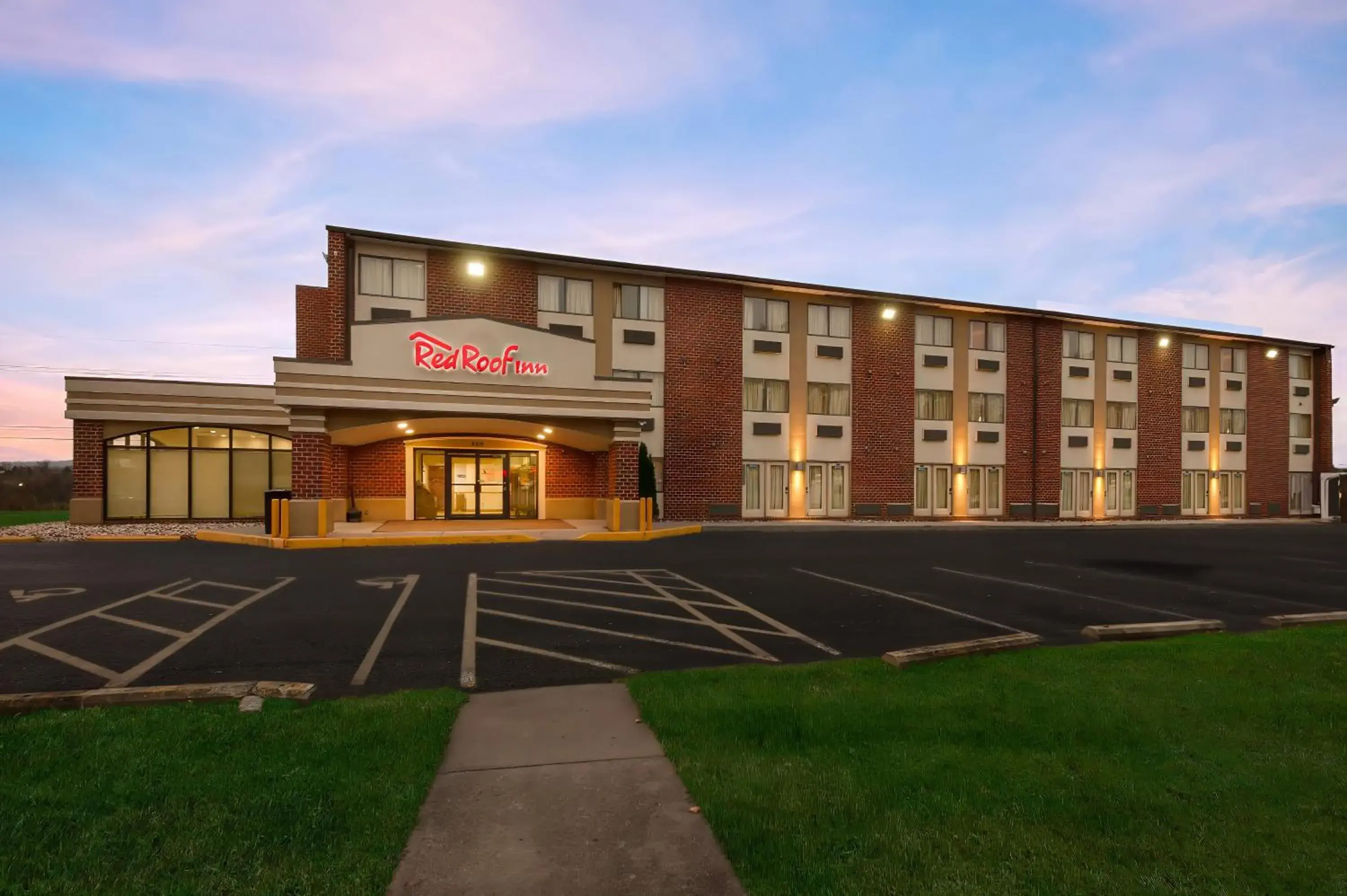 Property Building in Red Roof Inn Martinsburg