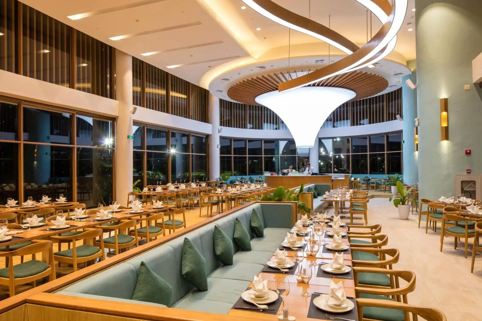 Restaurant/places to eat in FLC Luxury Hotel Quy Nhon Restaurant/places to eat in FLC Luxury Hotel Quy Nhon