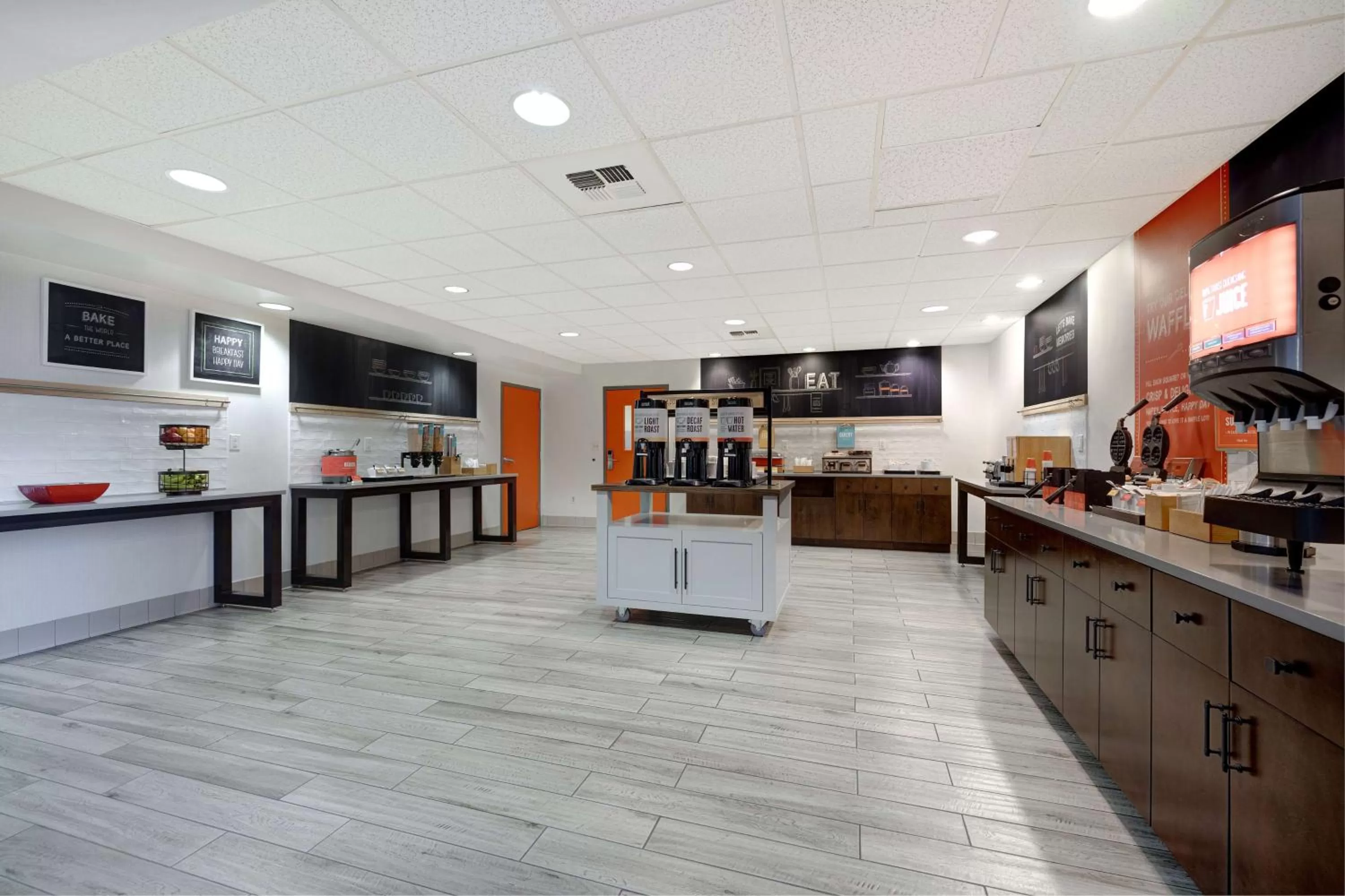 Breakfast in Hampton Inn & Suites Tulare