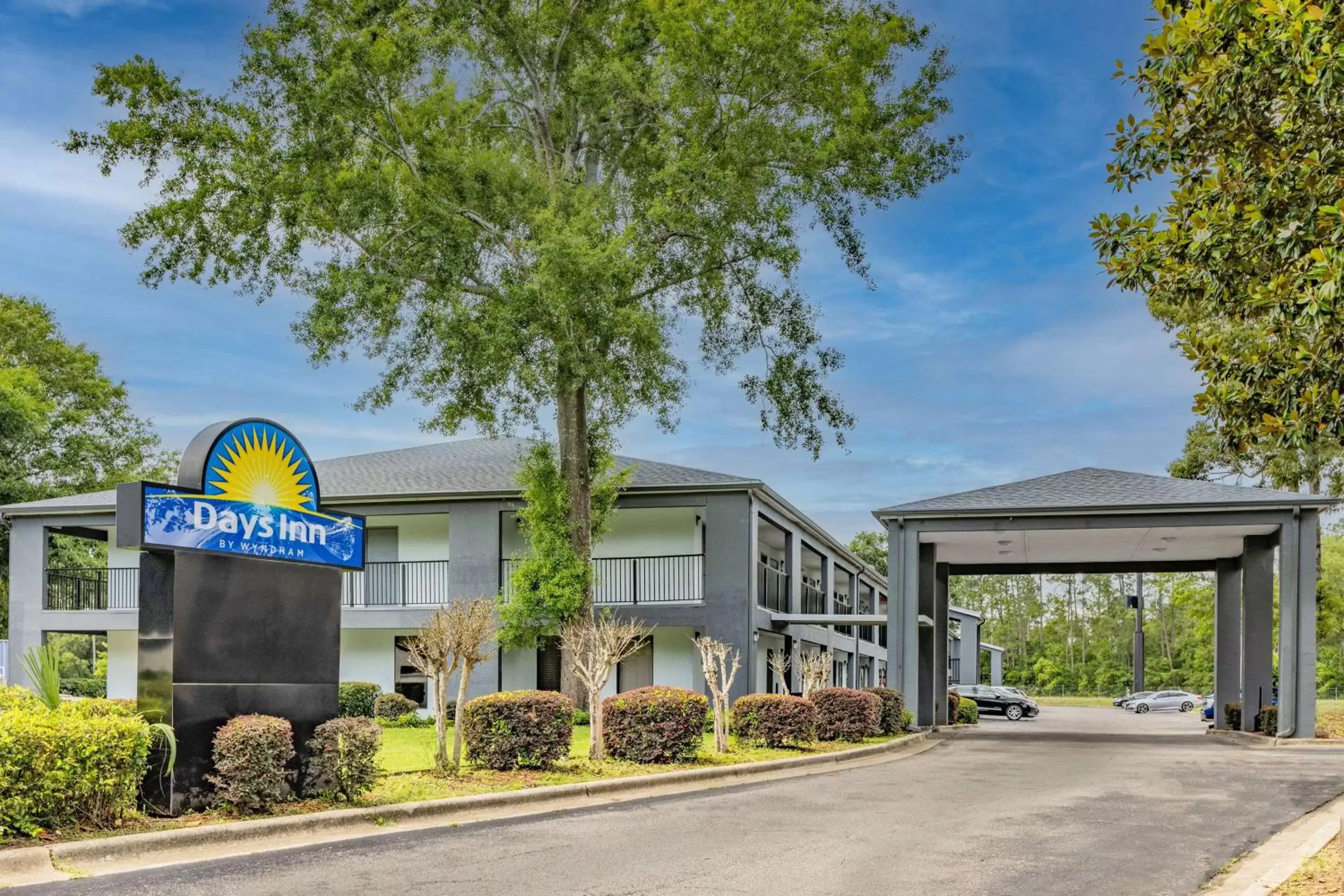 Property Building in Days Inn by Wyndham Pensacola West