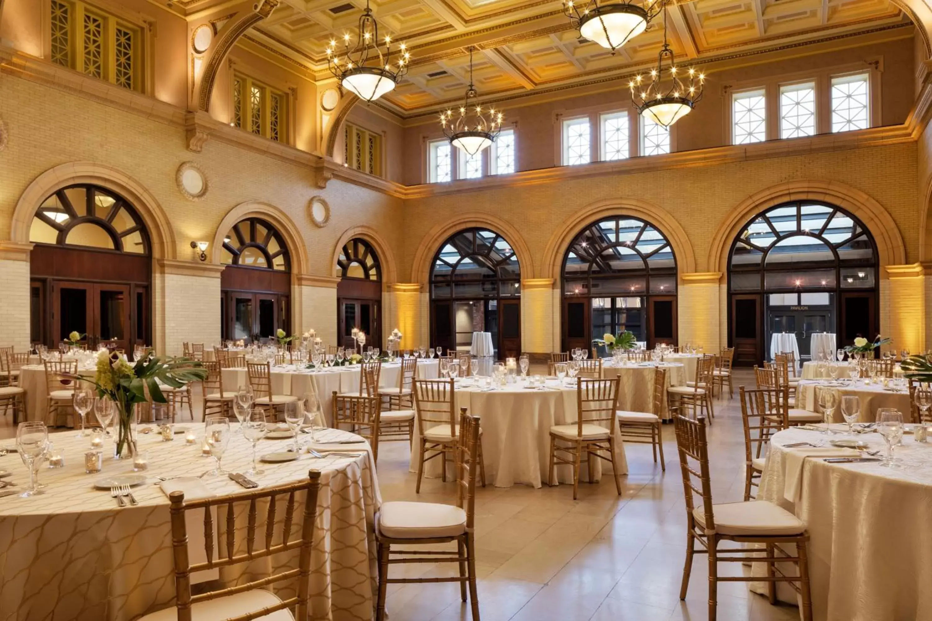 Meeting/conference room, Restaurant/Places to Eat in Renaissance Minneapolis Hotel, The Depot