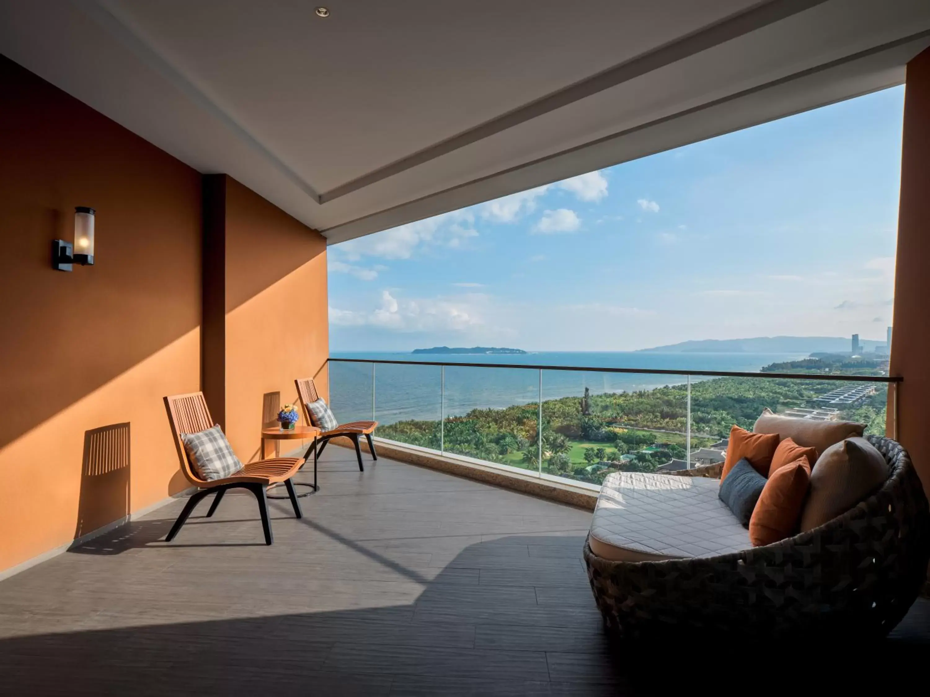 Balcony/Terrace in Crowne Plaza Sanya Haitang Bay Resort, an IHG Hotel