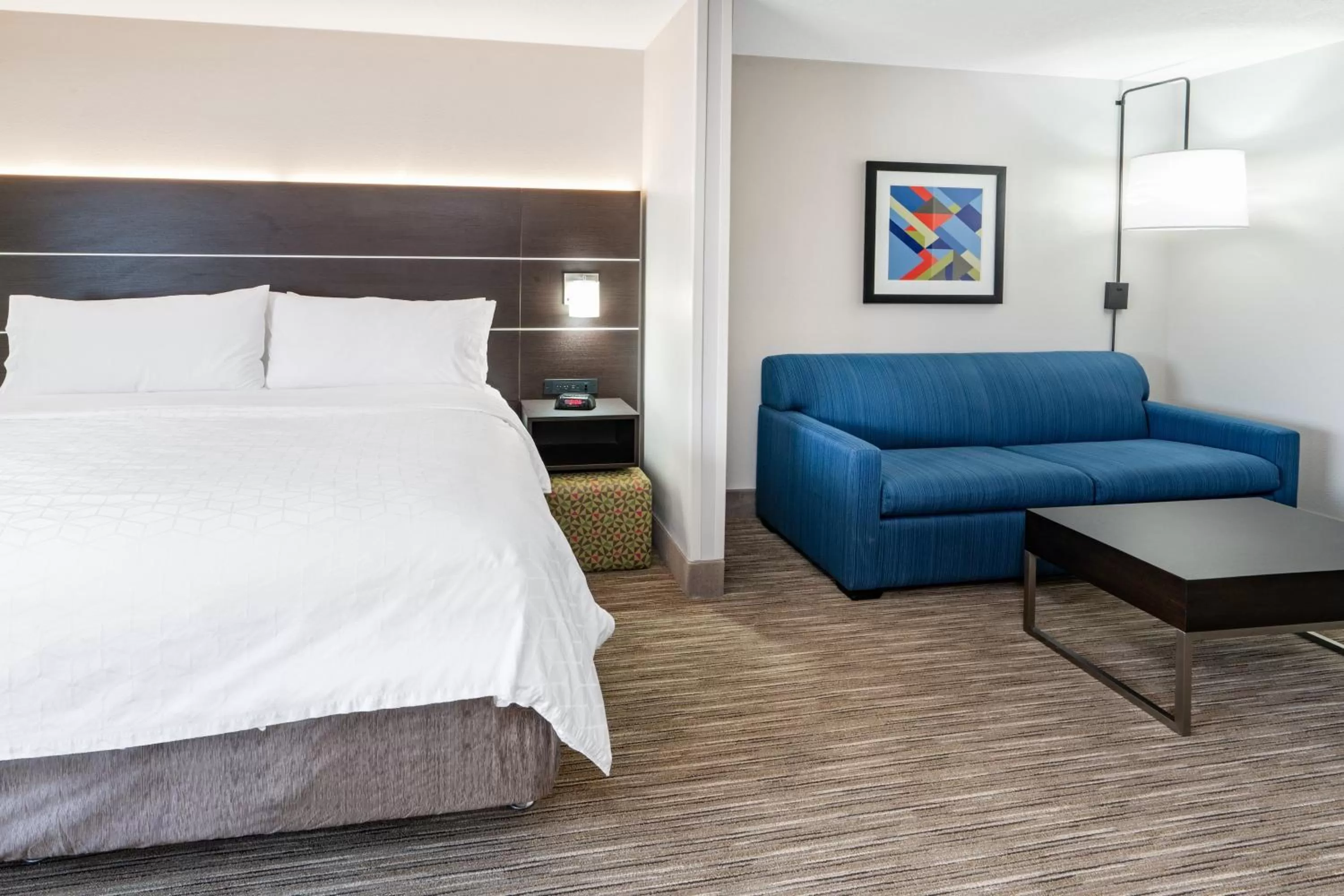 Bedroom, Bed in Holiday Inn Express Hotel & Suites Albuquerque - North Balloon Fiesta Park by IHG