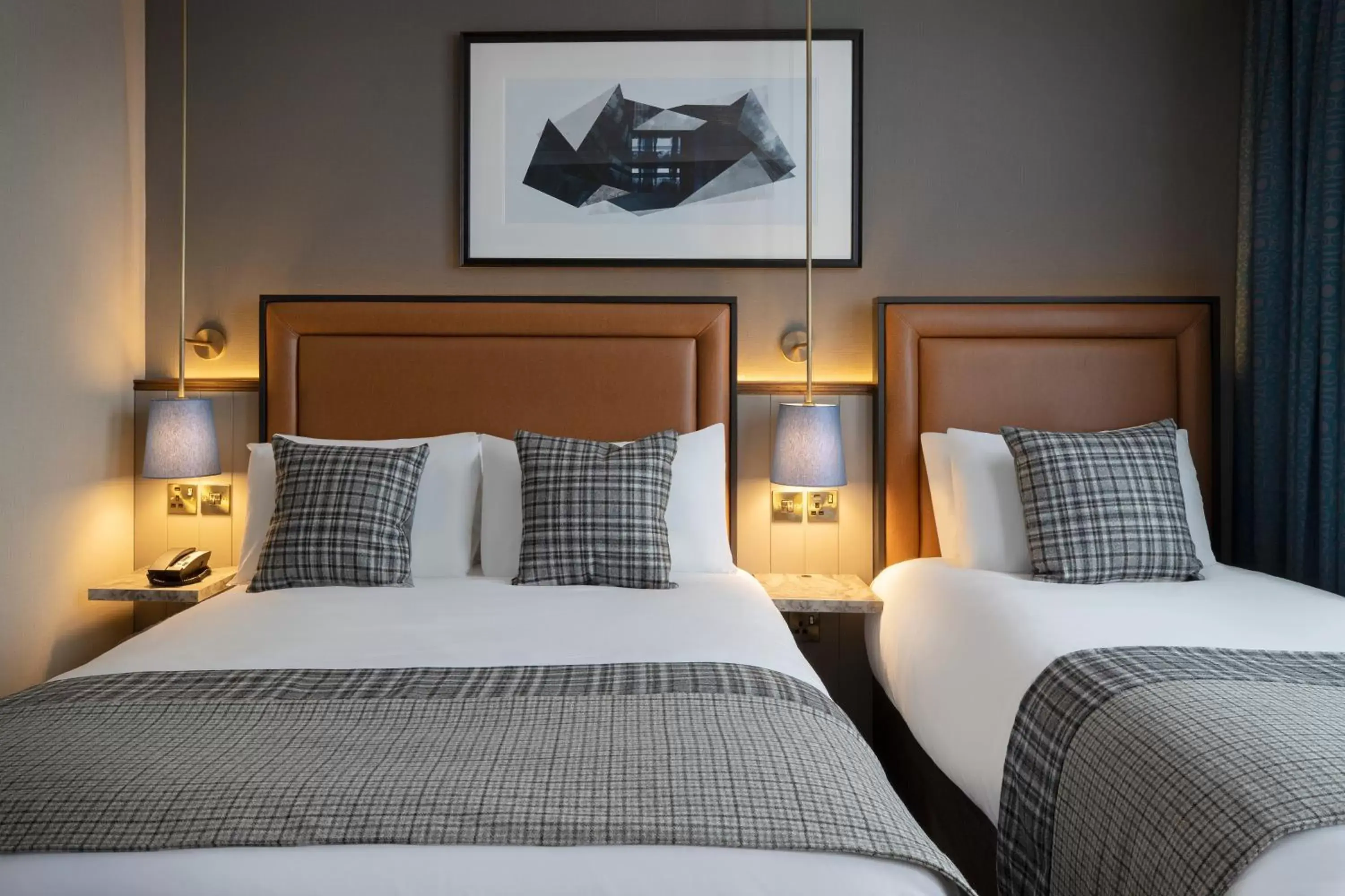 Bedroom, Bed in Leonardo Royal Hotel Edinburgh - Formerly Jurys Inn