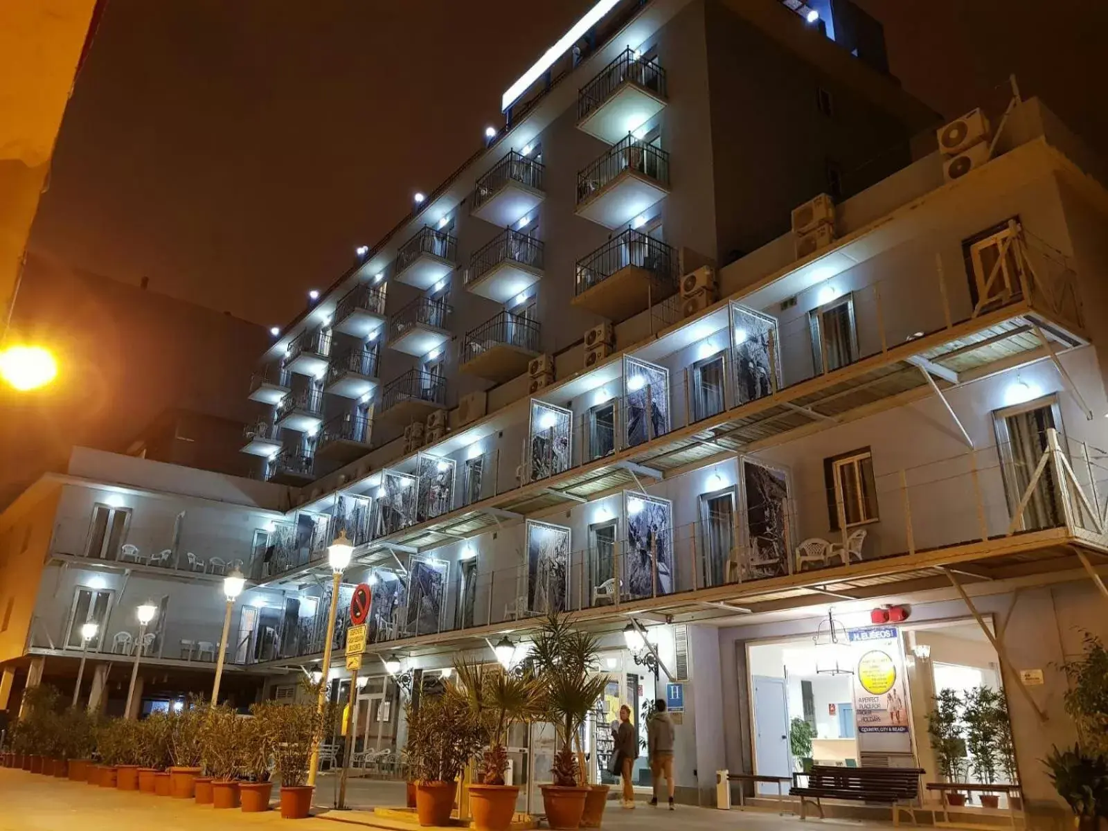 Facade/entrance, Property Building in Hotel Eliseos