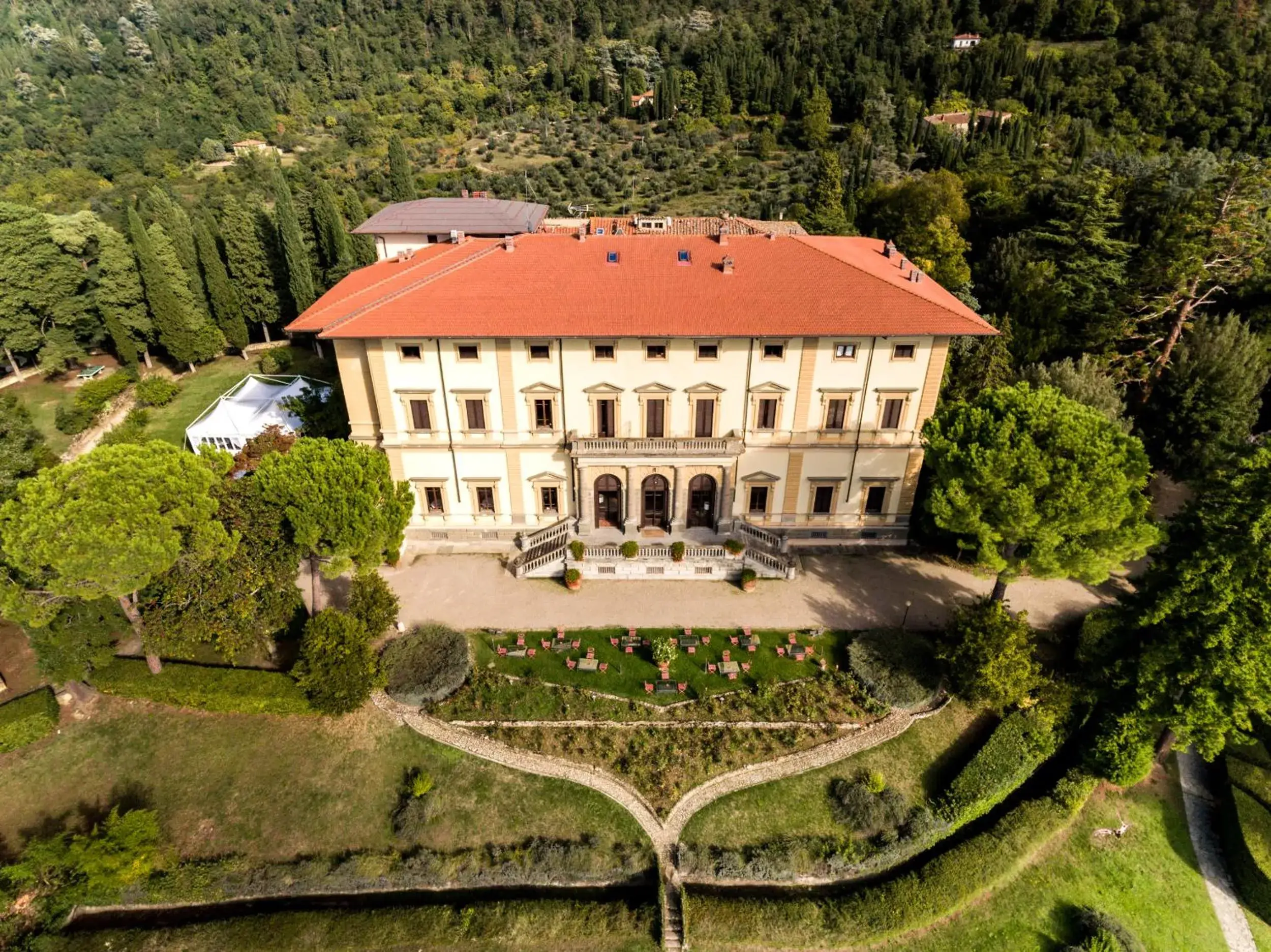 Facade/entrance, Property Building in Villa Pitiana