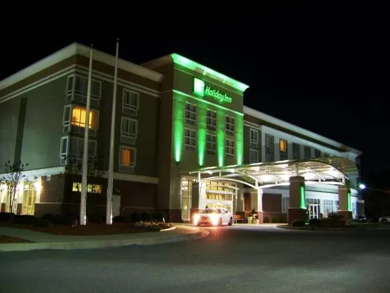 Facade/entrance, Property Building in Holiday Inn Santee, an IHG Hotel