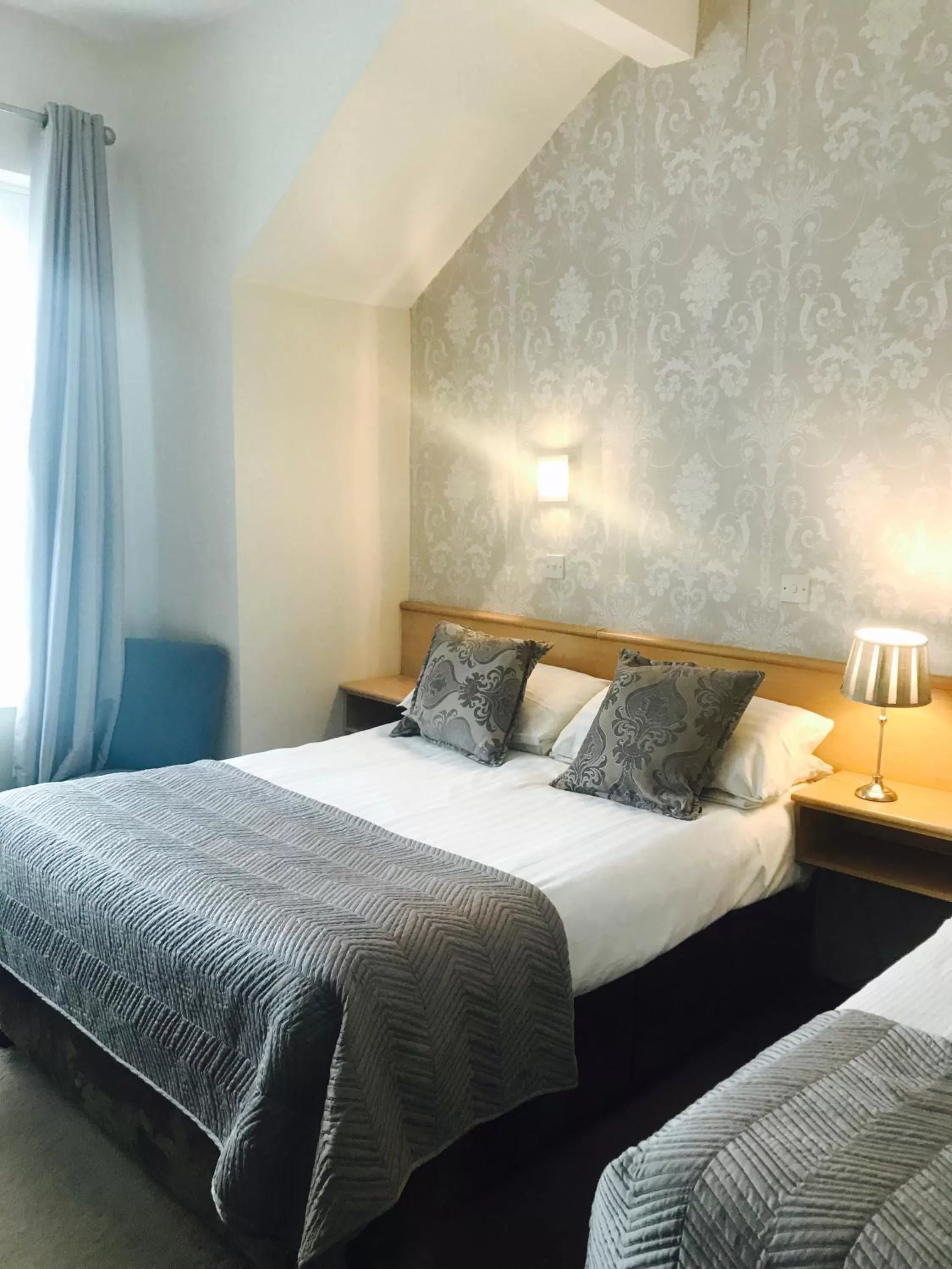 Bedroom, Bed in The Westlynne Hotel & Apartments