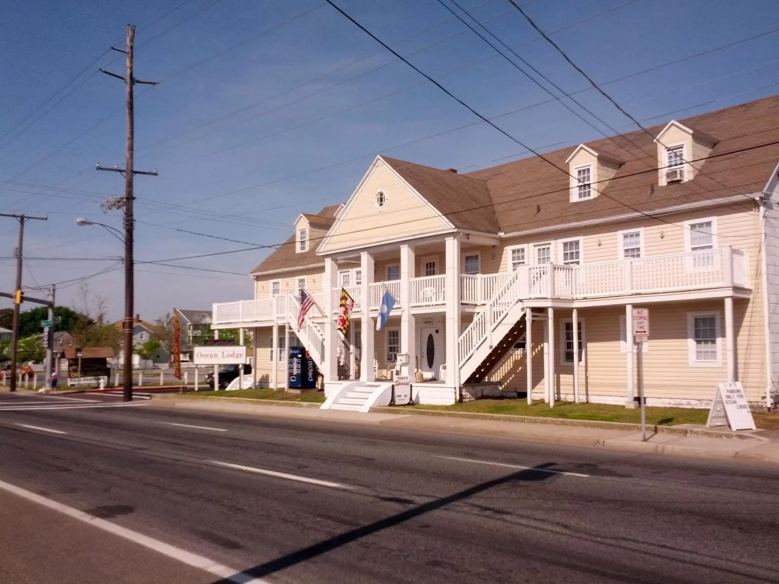 Facade/entrance, Property Building in Ocean Lodge Hotel & Apartments