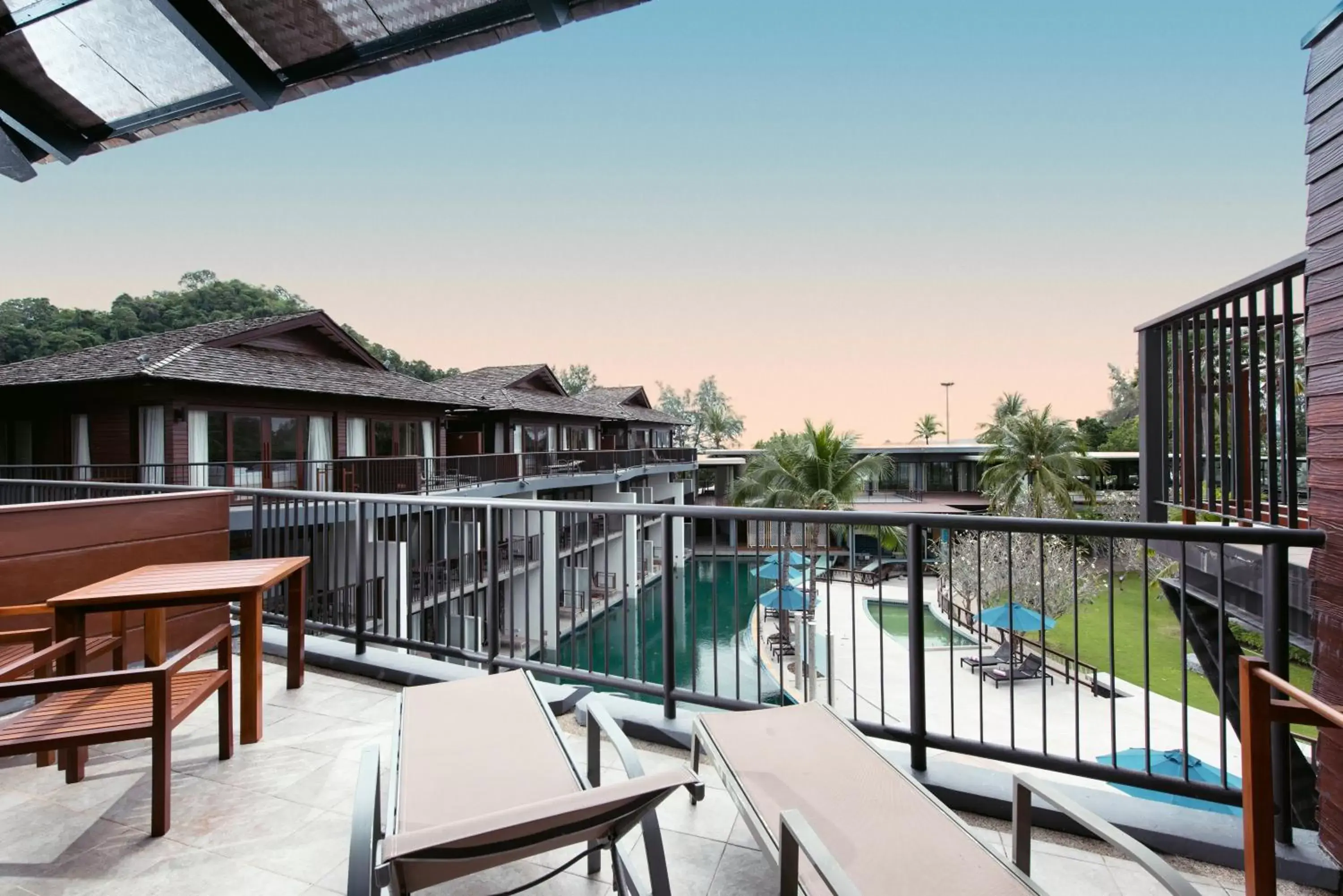 Coffee/tea facilities, Pool View in Holiday Ao Nang Beach Resort, Krabi - SHA Extra Plus