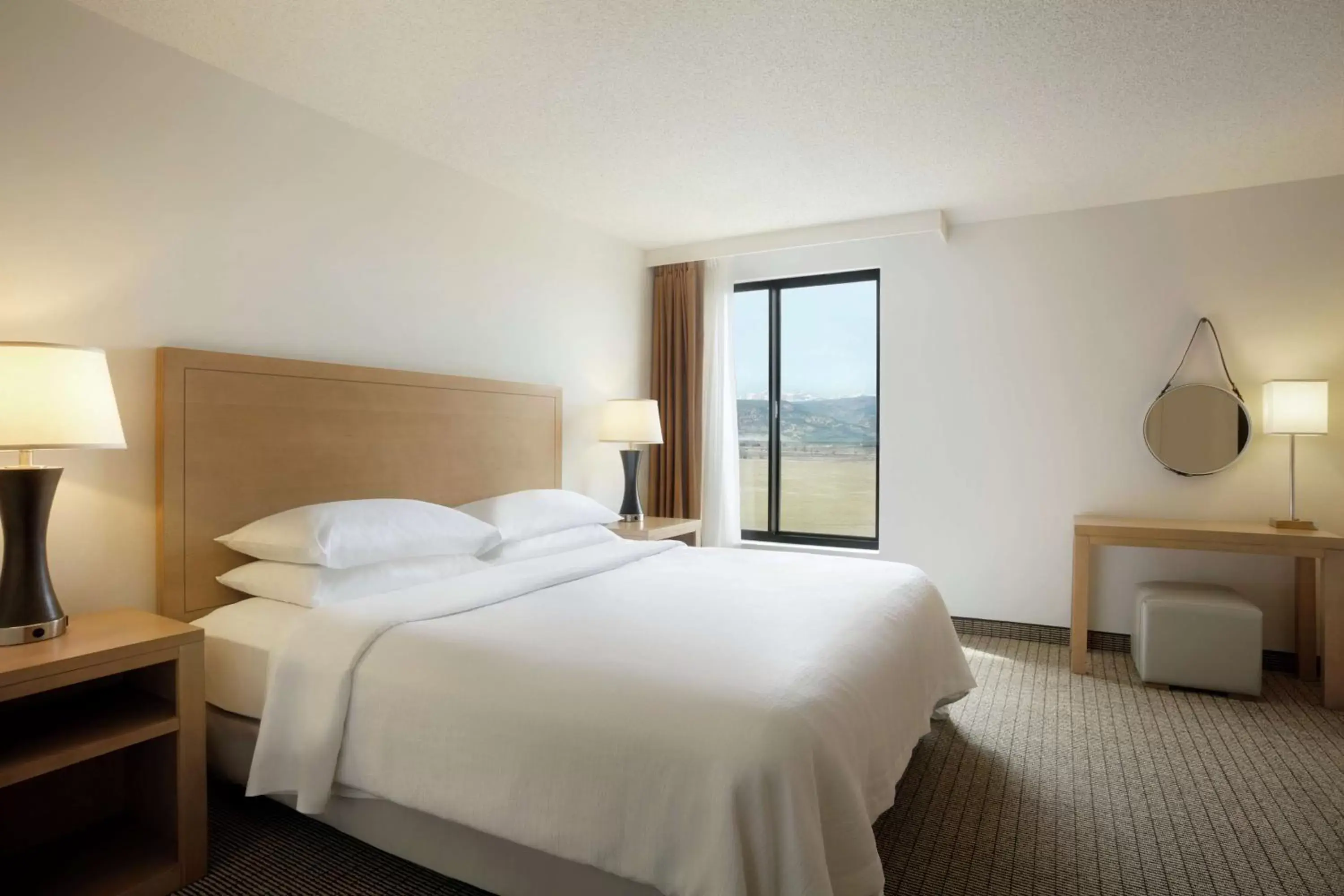 Bedroom, Bed in Embassy Suites by Hilton Denver International Airport