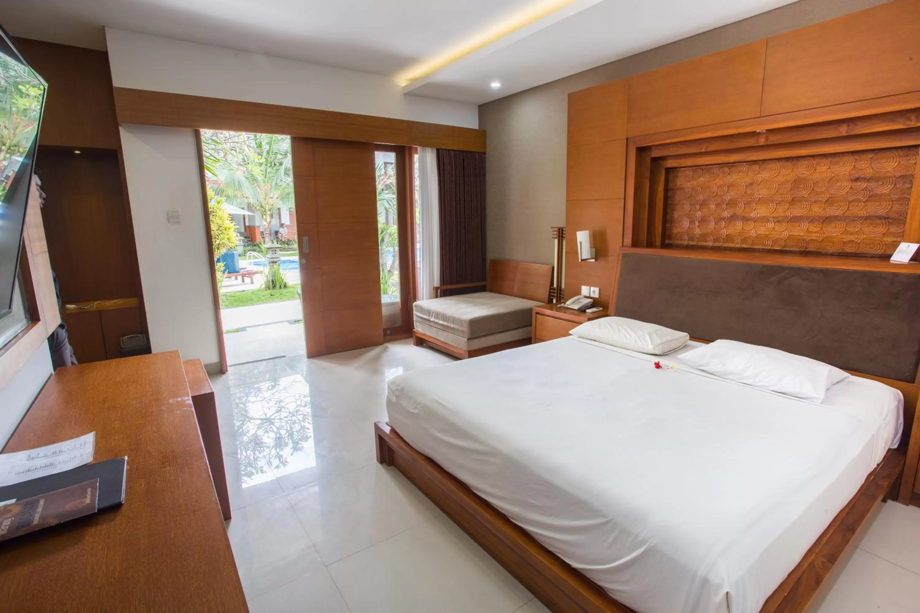 Bedroom, Bed in Hotel Sinar Bali Legian