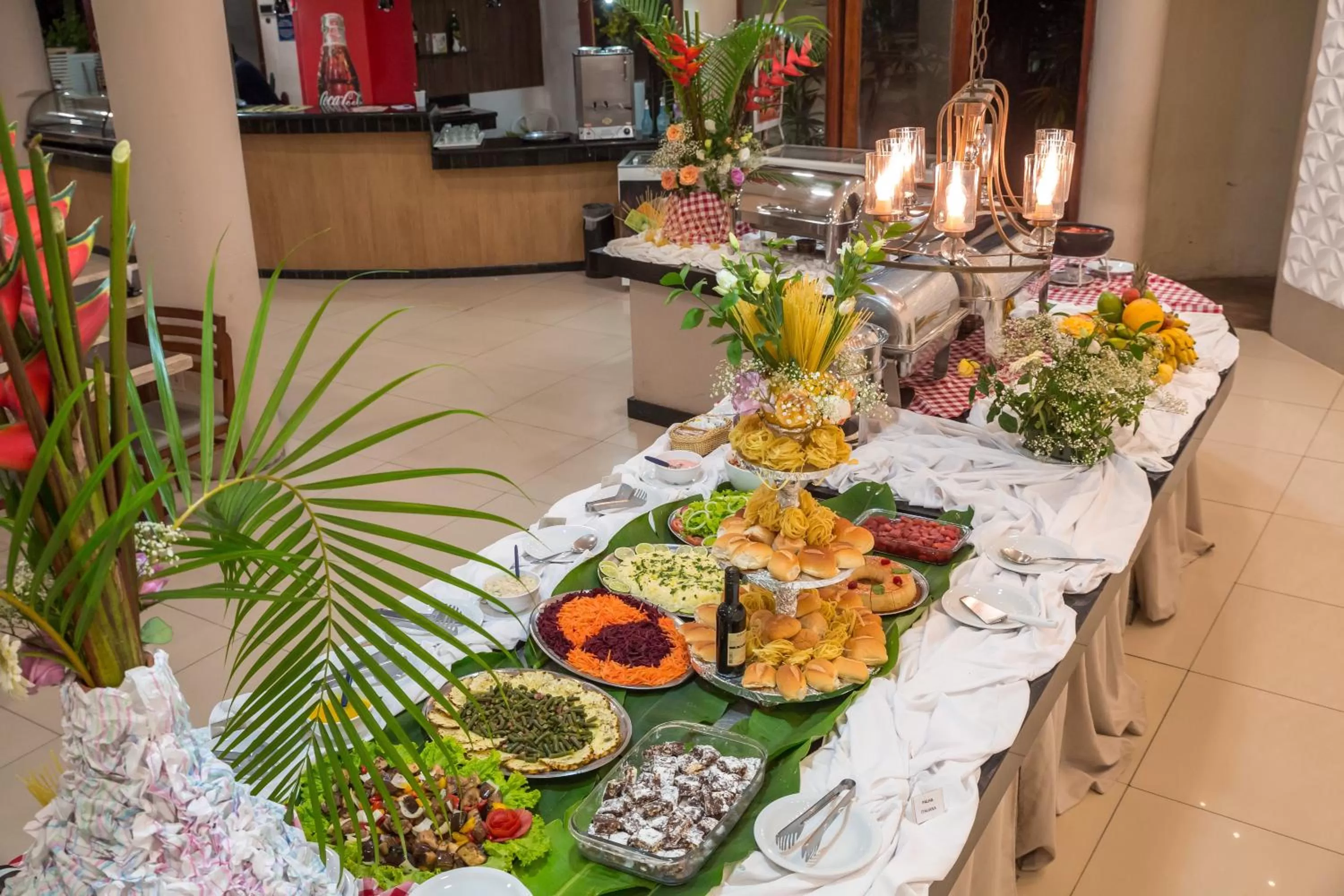 Food and drinks in Floral Inn Family