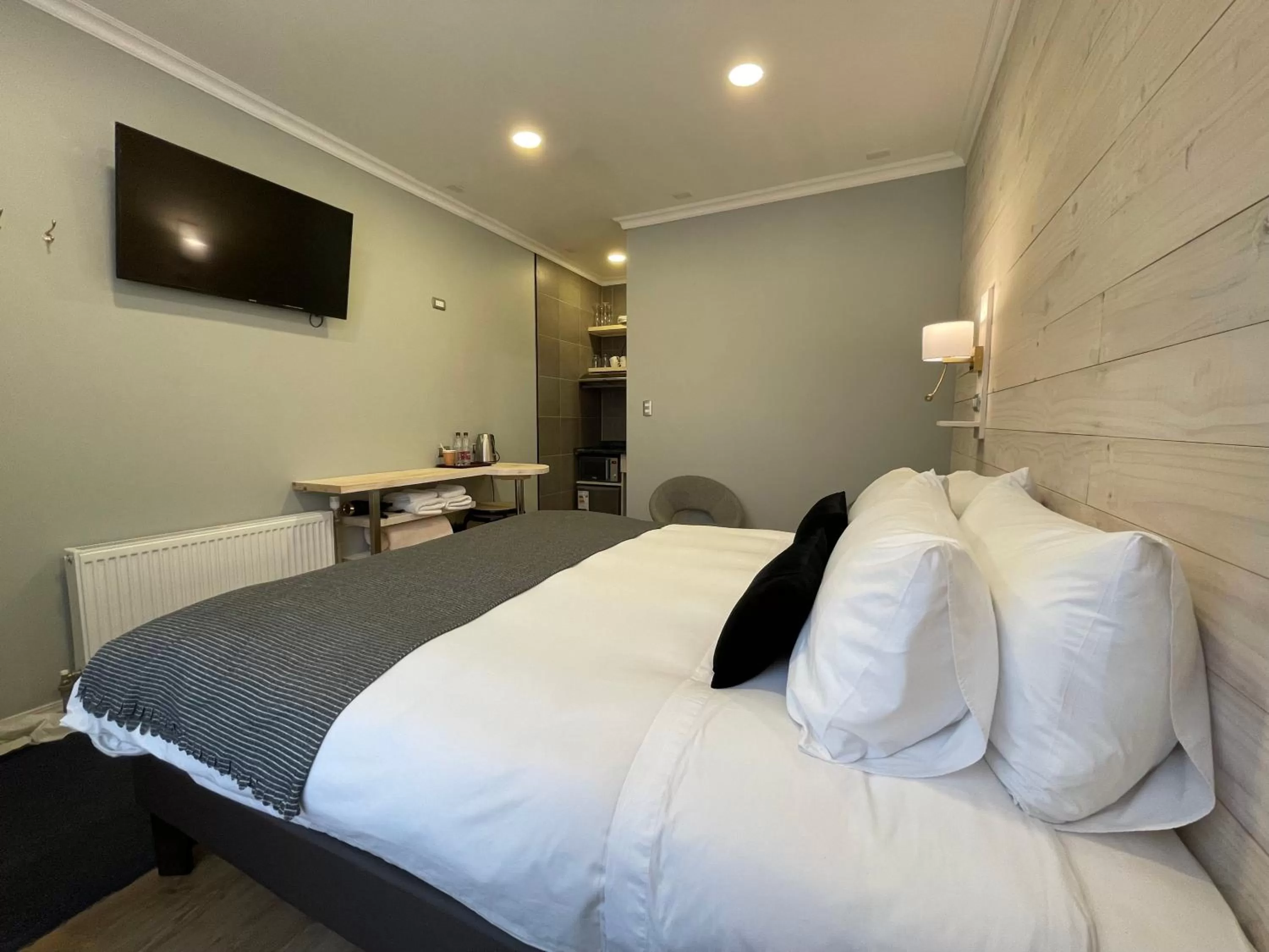 Bed in Hostal Boutique Puerta Roja