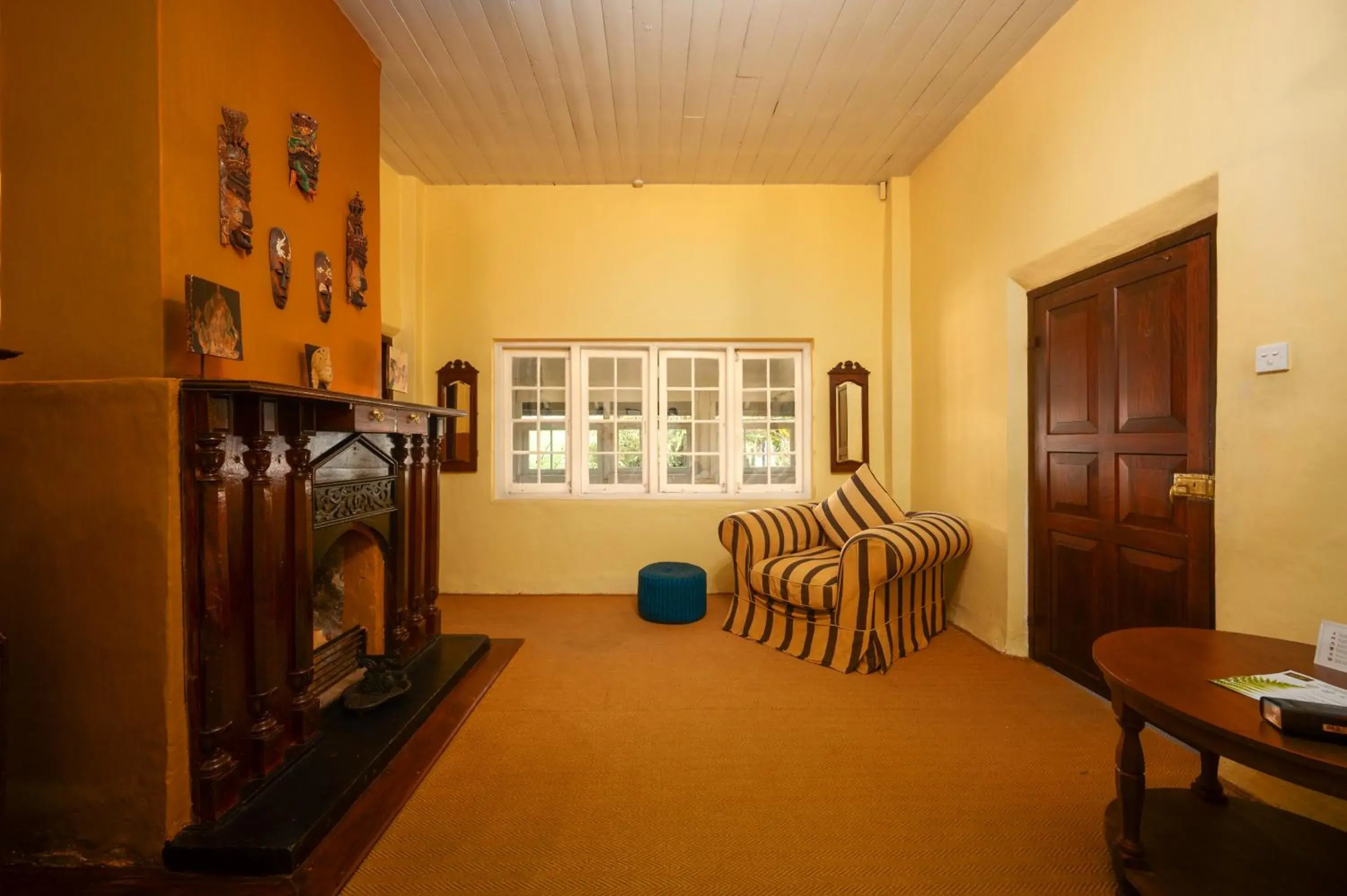 Library in Ferncliff Bungalow