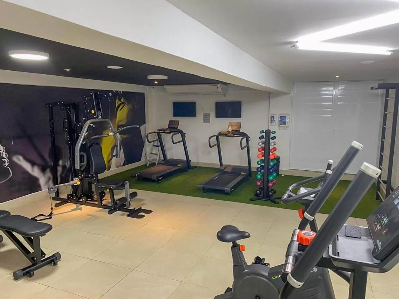 Fitness centre/facilities in Paradiso Peró Praia Hotel