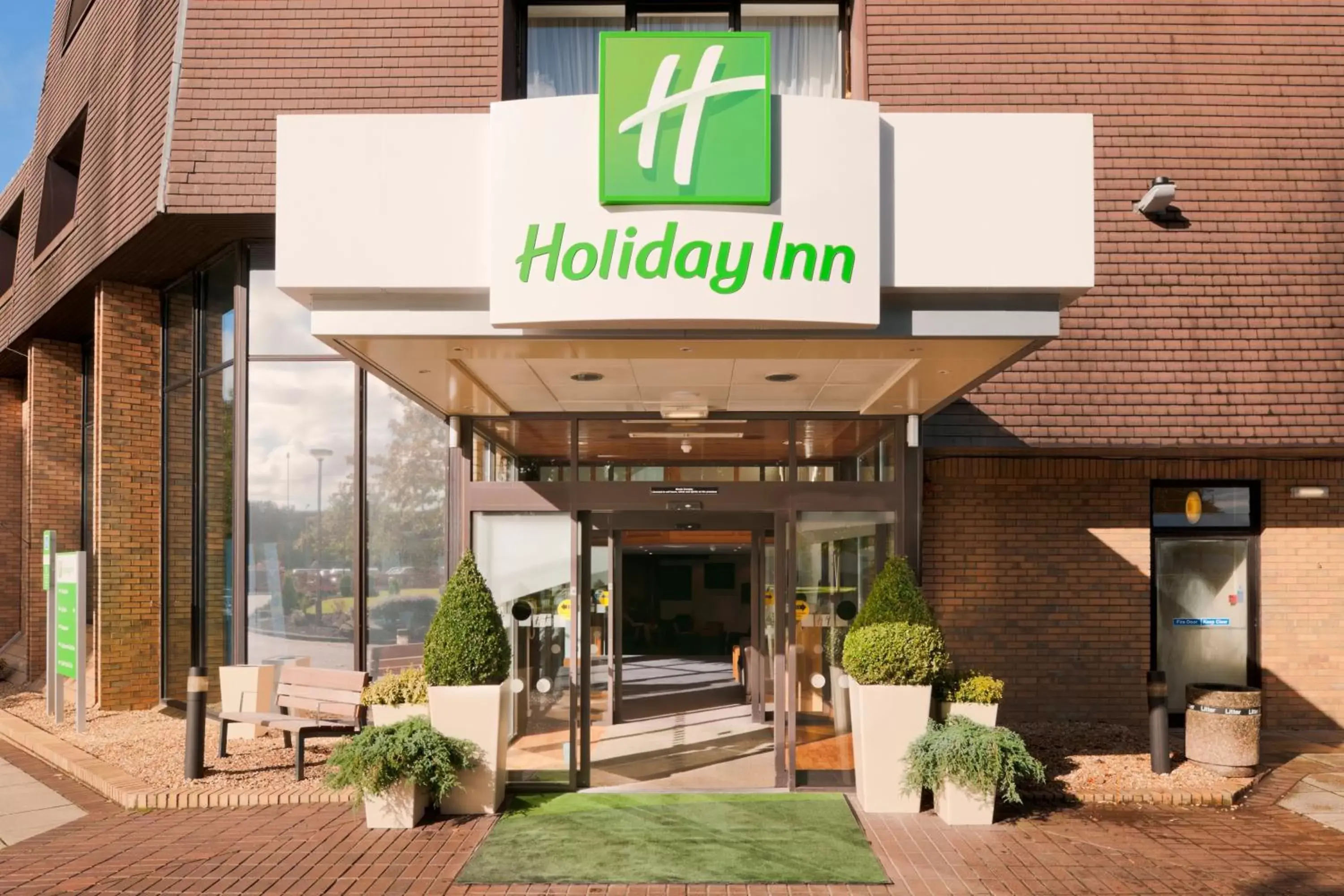 Property building in Holiday Inn Lancaster, an IHG Hotel