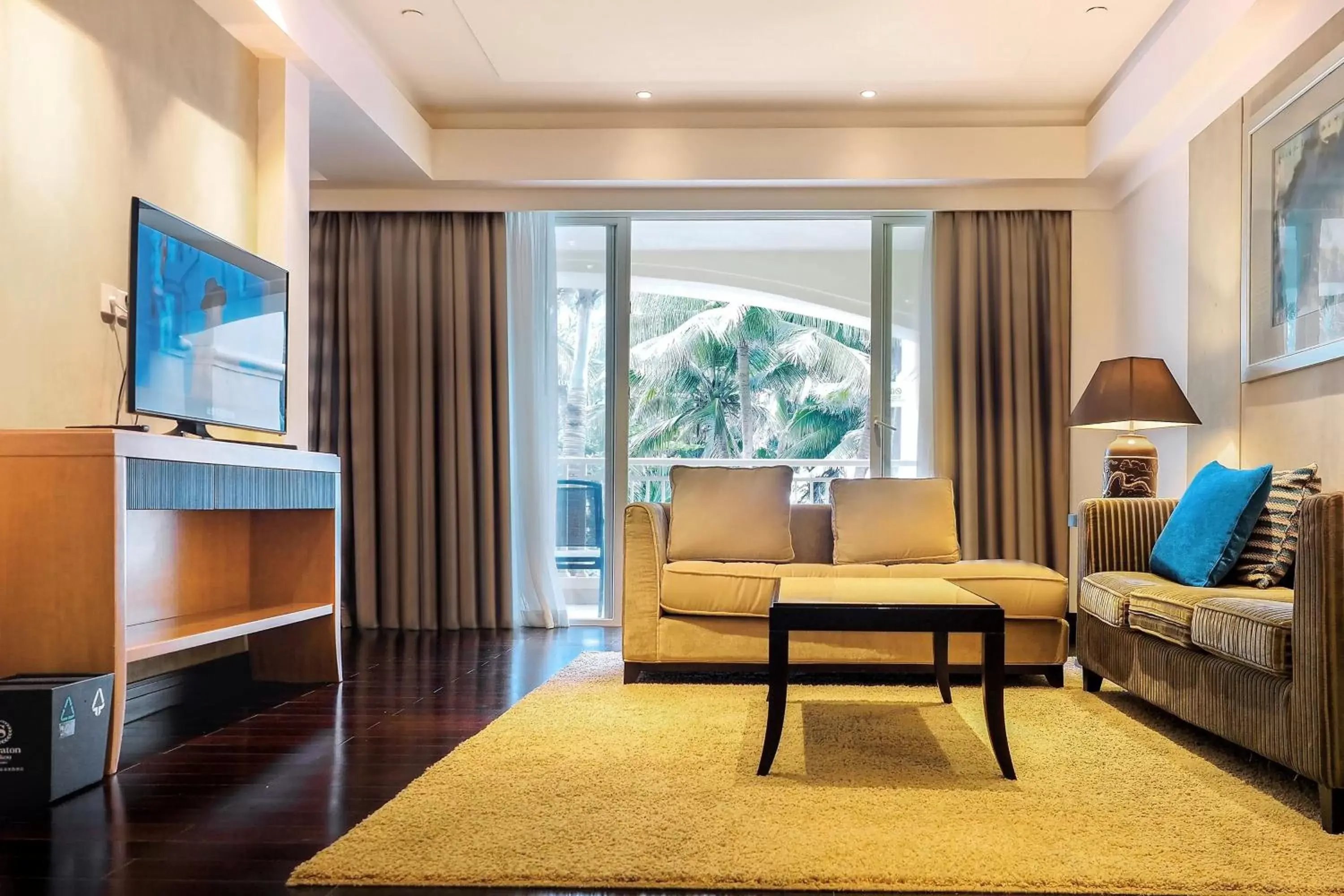 Living room, Seating Area in Sheraton Haikou Hotel