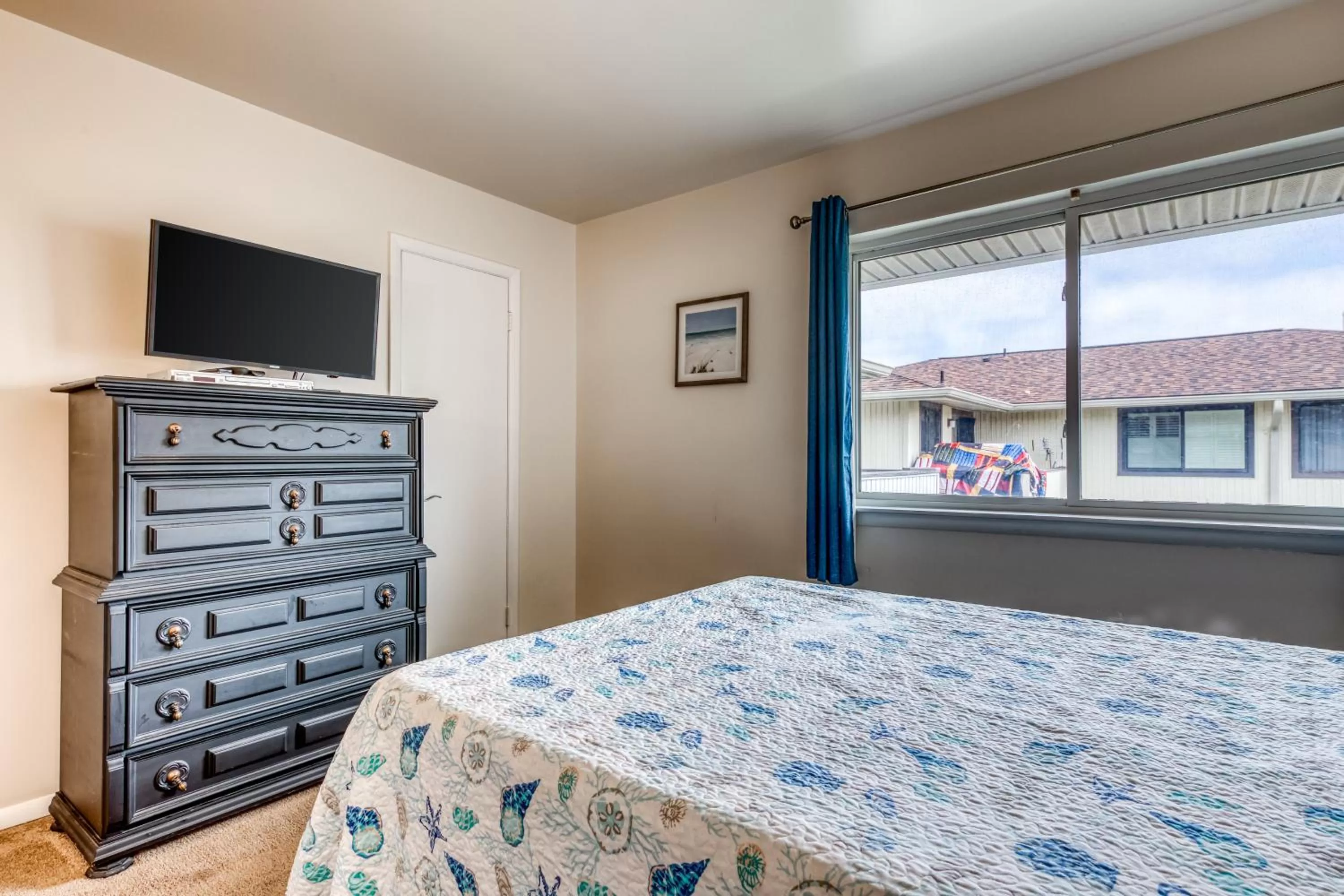 Bed in Beach Club II