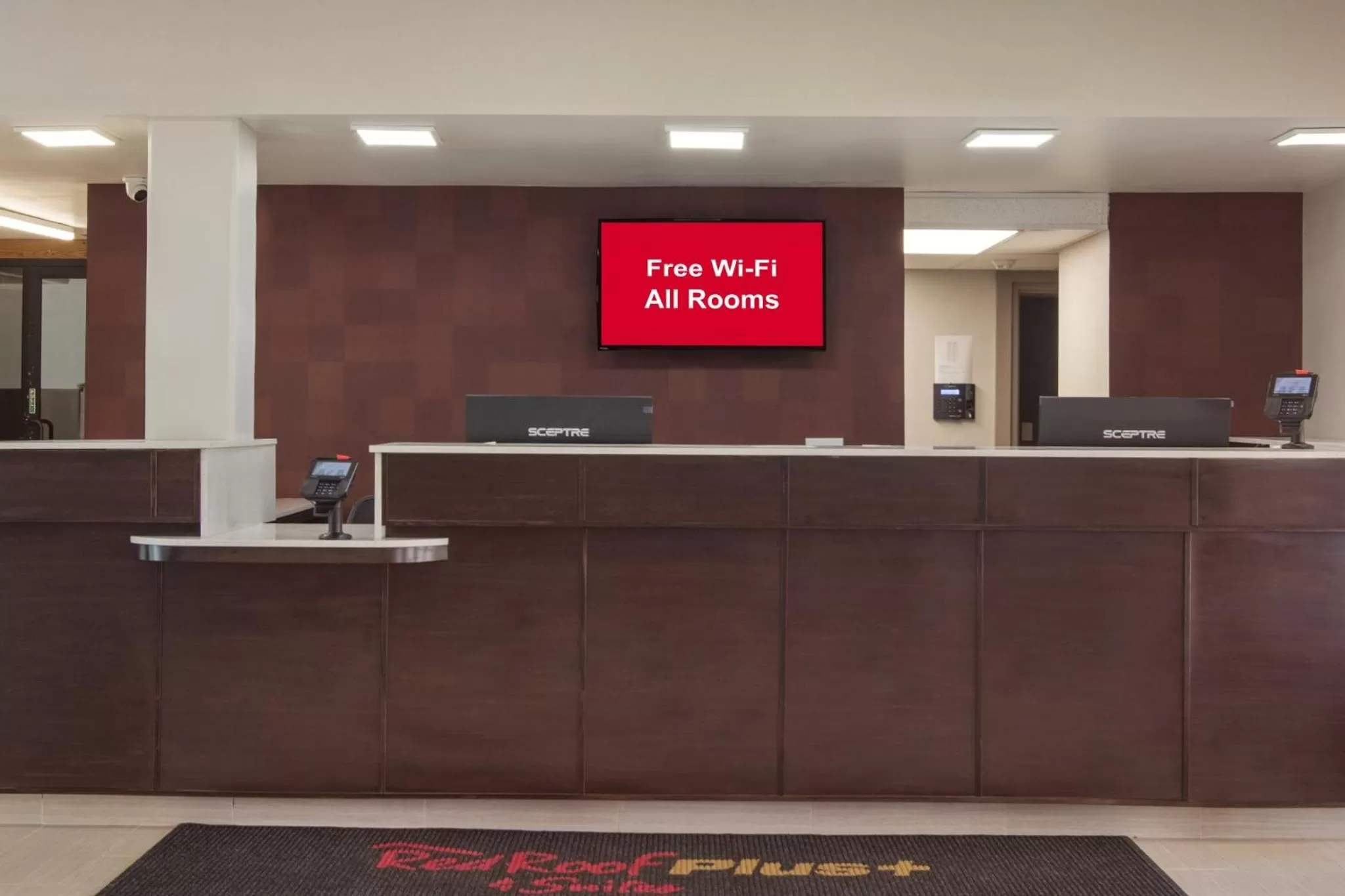 Lobby or reception in Red Roof Inn PLUS & Suites Erie