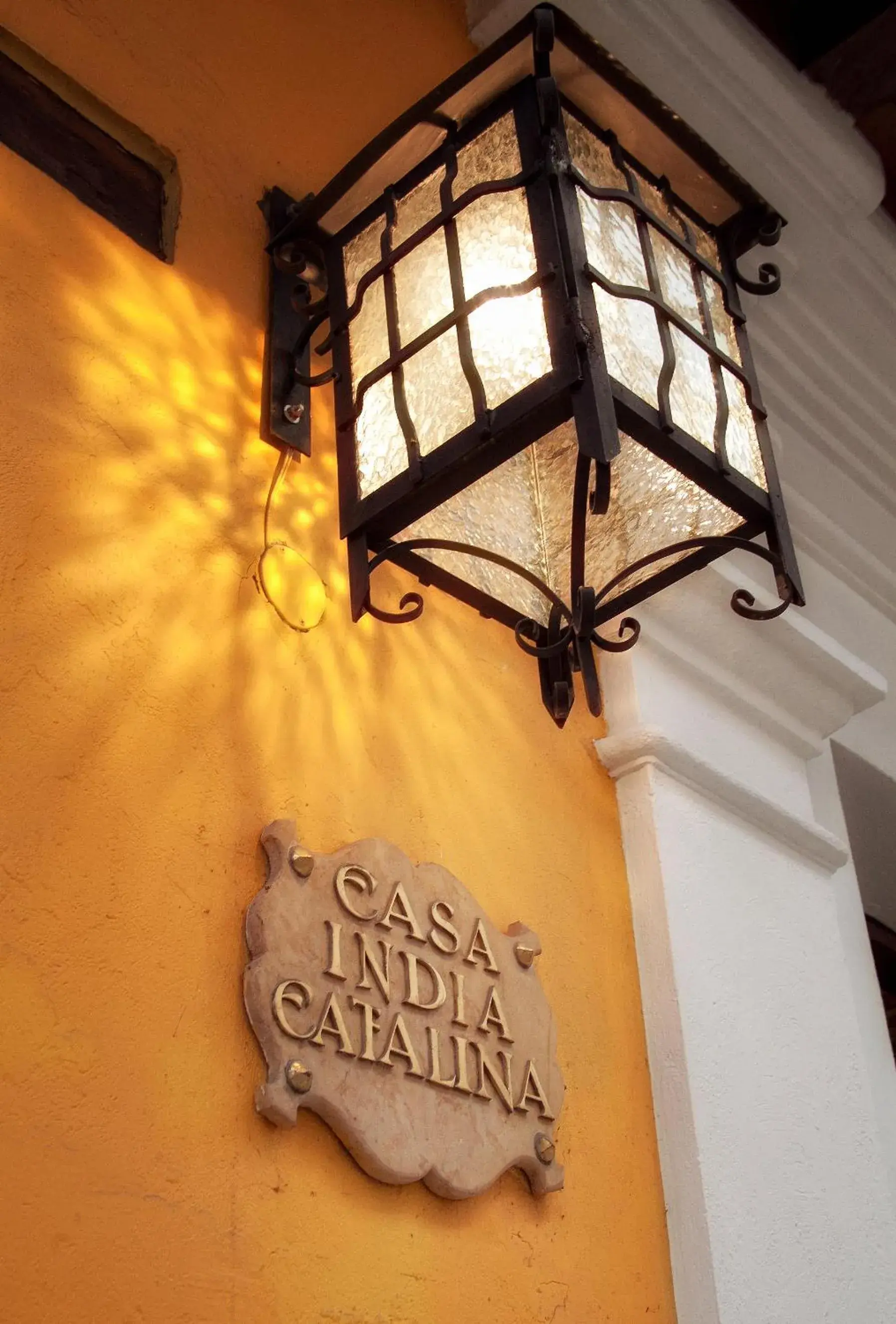 Facade/entrance in Casa India Catalina