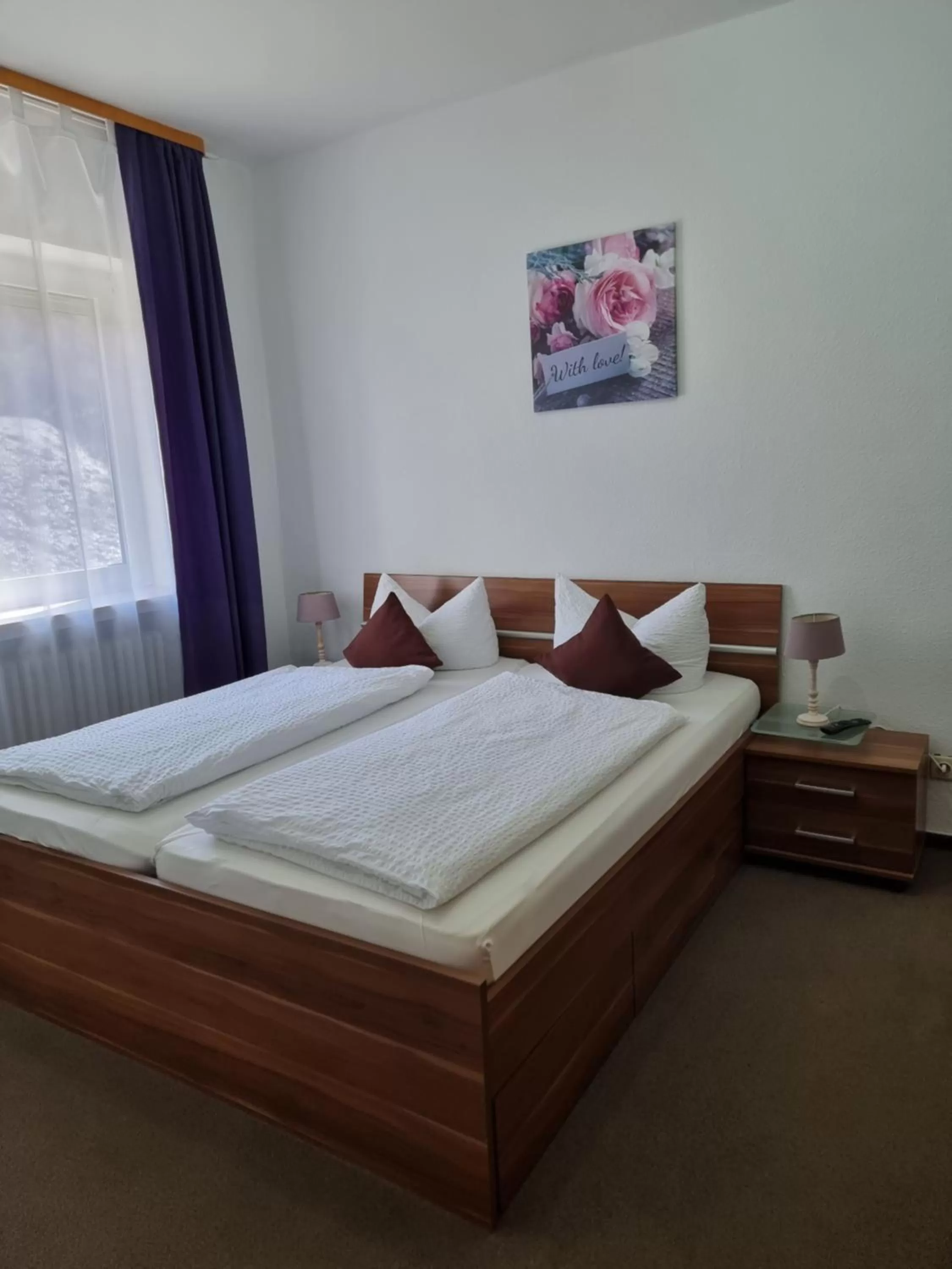 Bed in Berghotel-Willingen