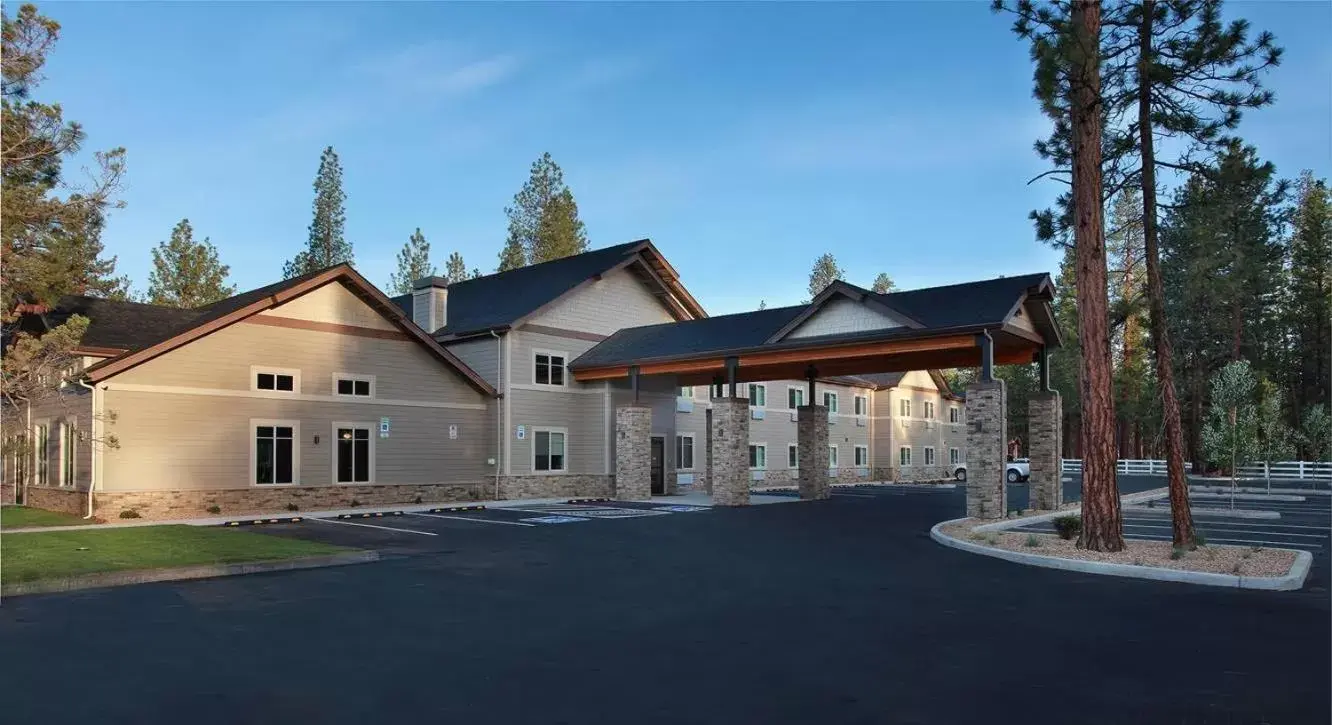 Property building in GrandStay Hotel & Suites Property building in GrandStay Hotel & Suites