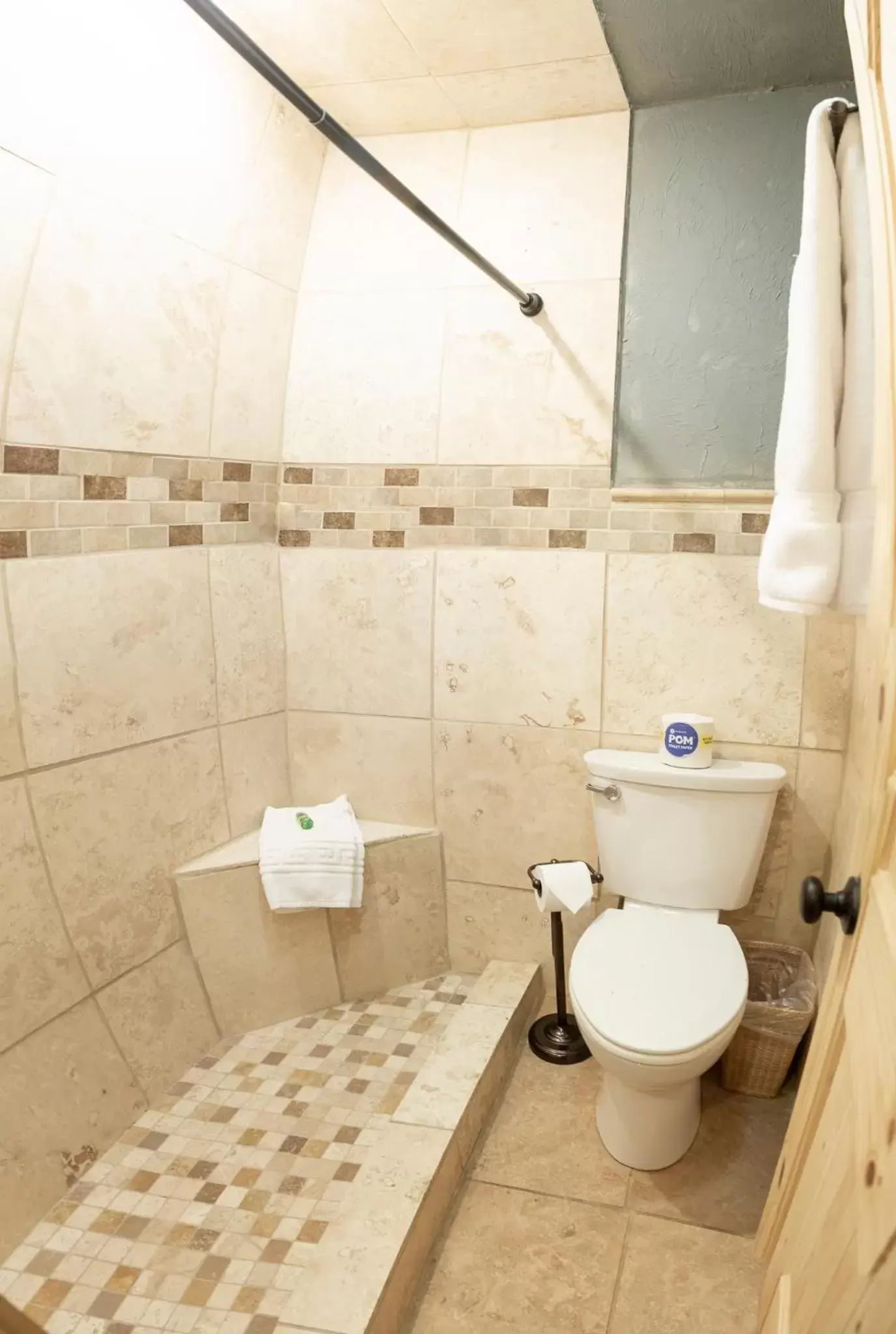 Bathroom in Arrowhead Mountain Lodge