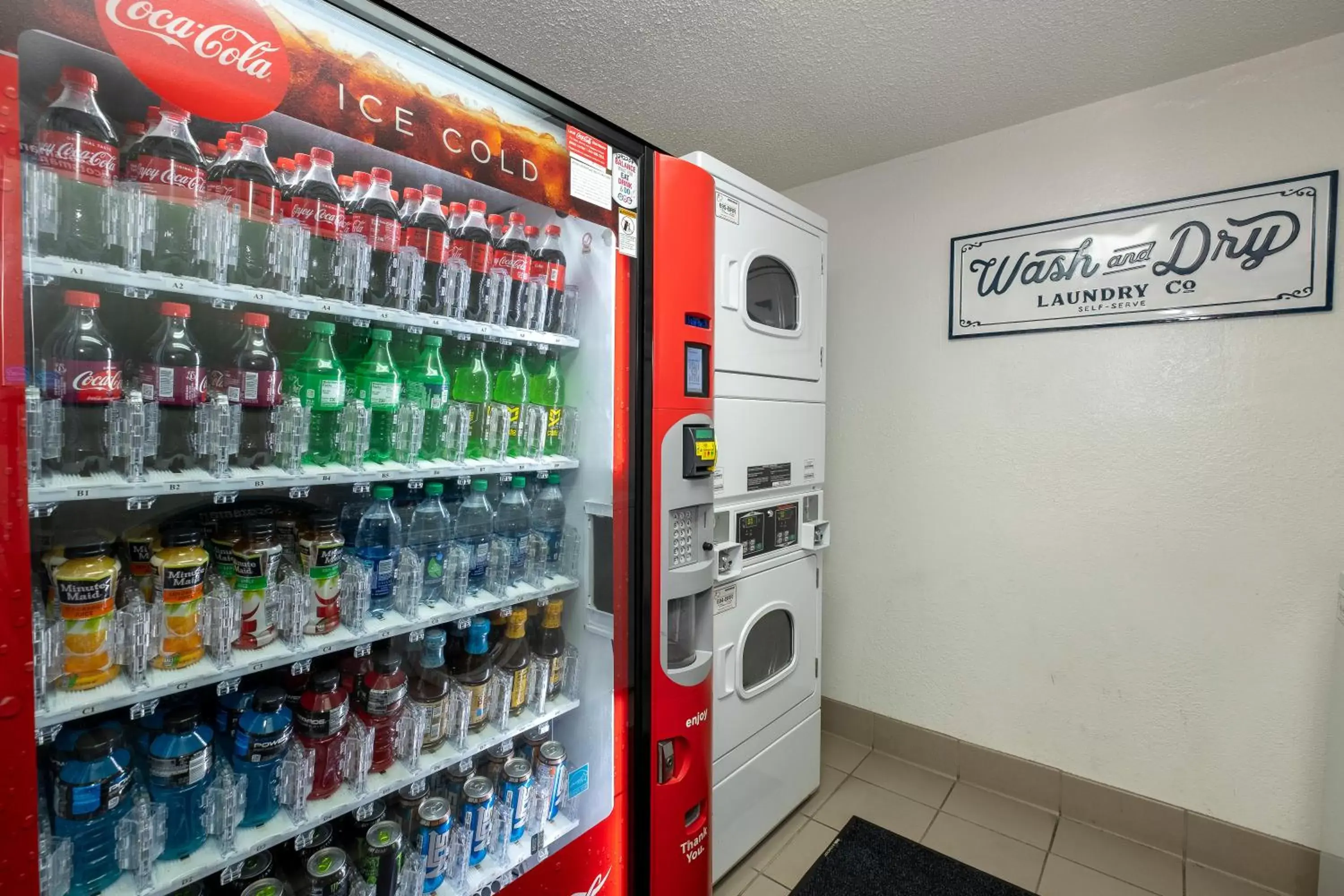 vending machine in American Inn
