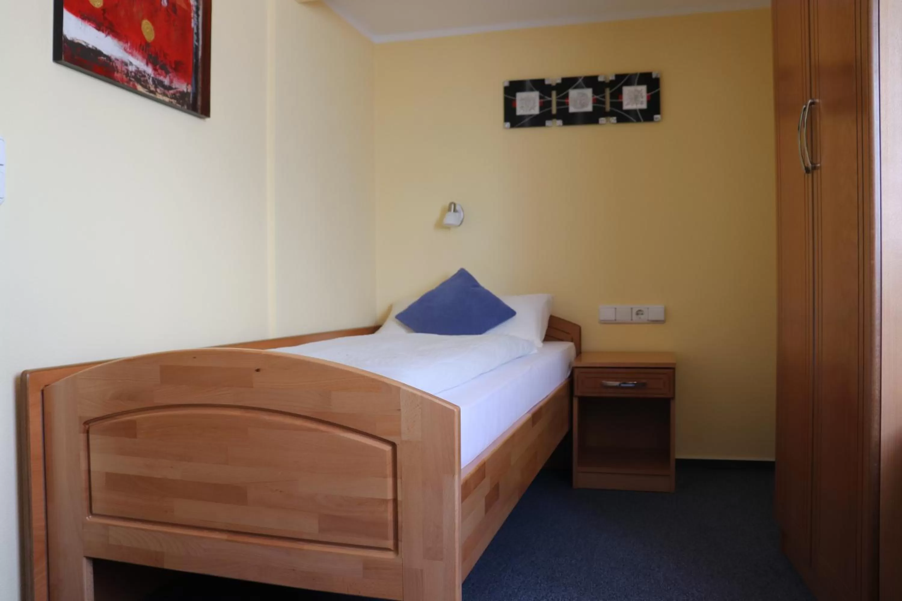 Bed in Hotel Zum Waldstein