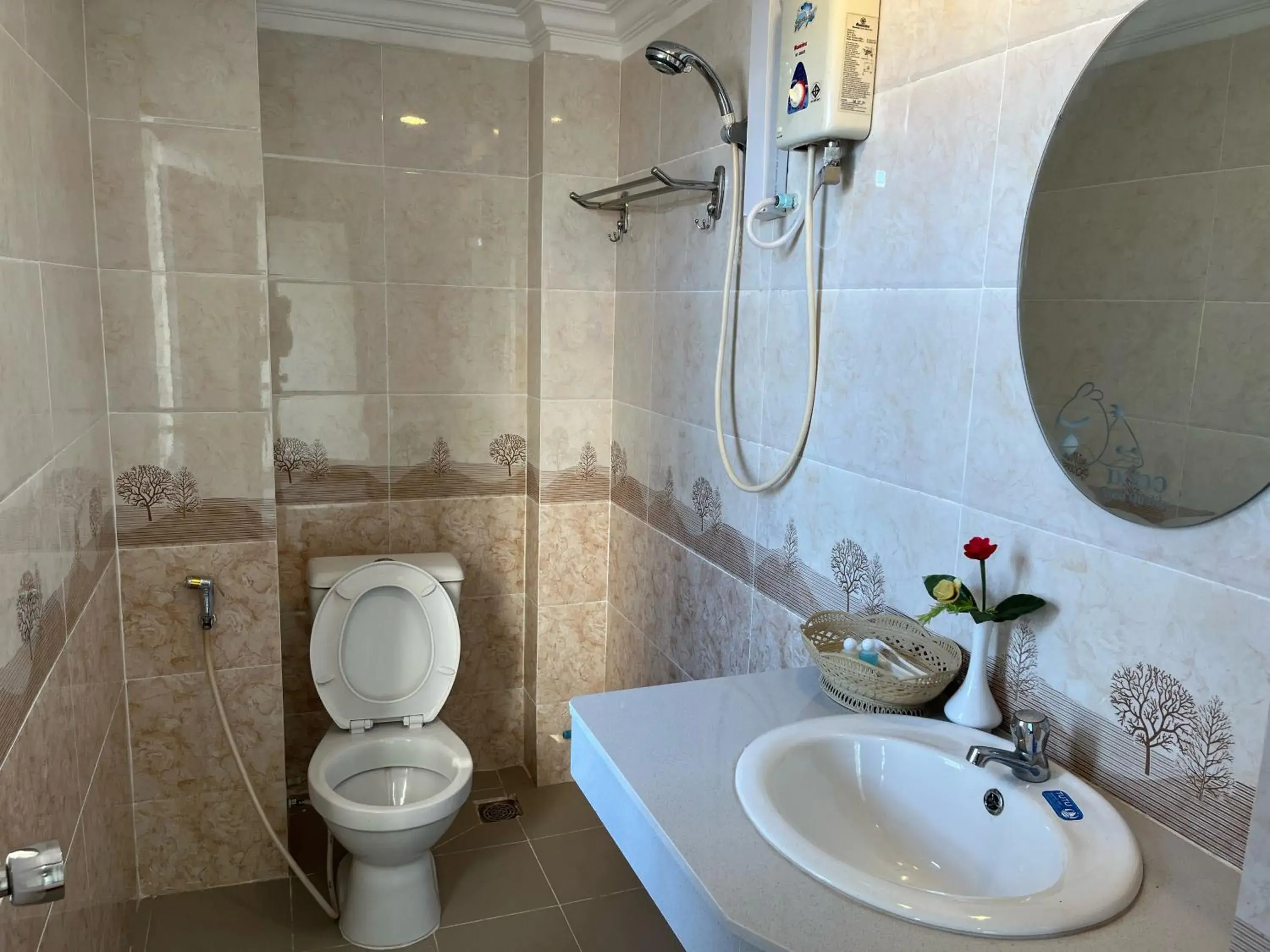 Bathroom in Queen Wood Hotel