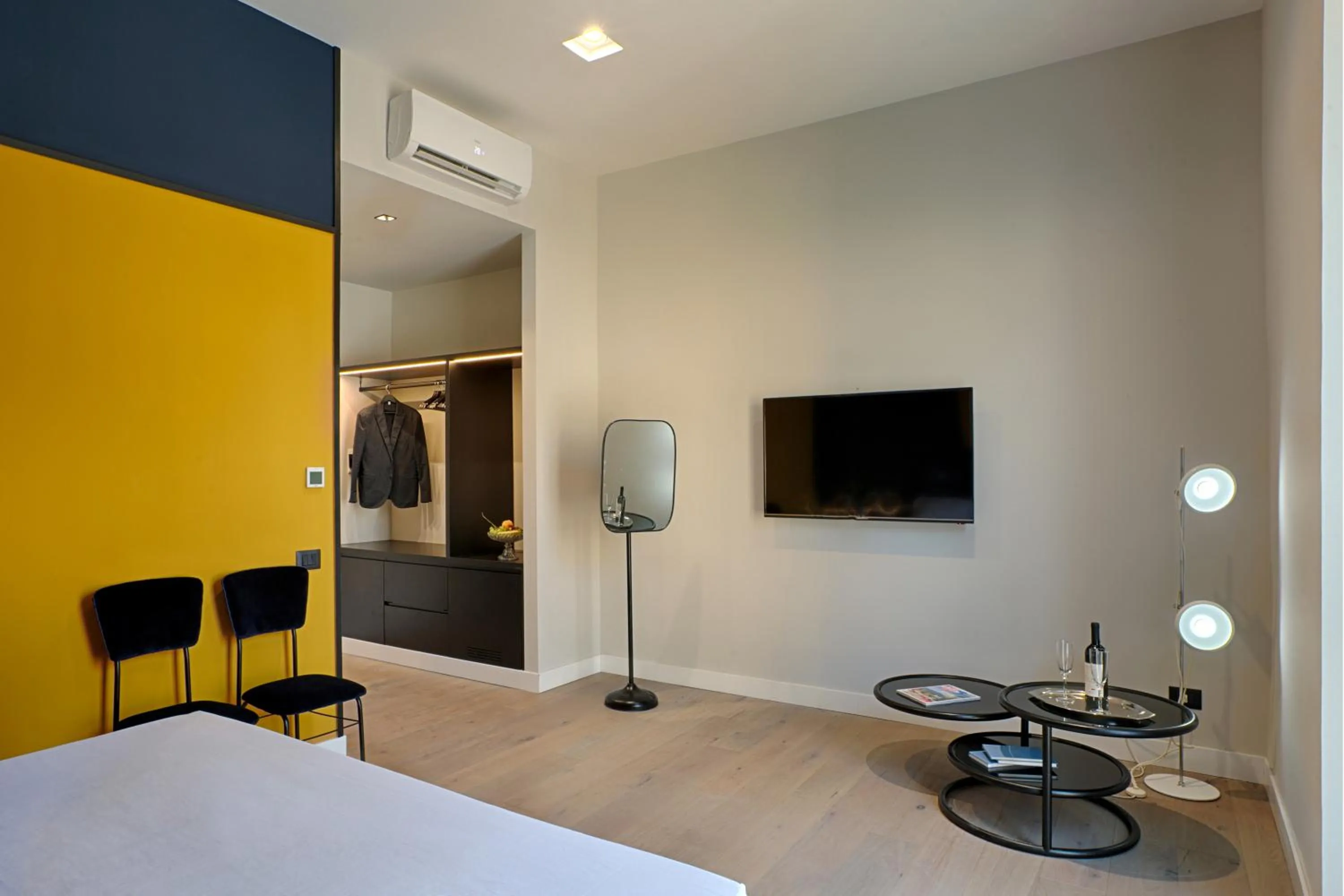 TV and multimedia, Bed in Casa Pacifico Napoli