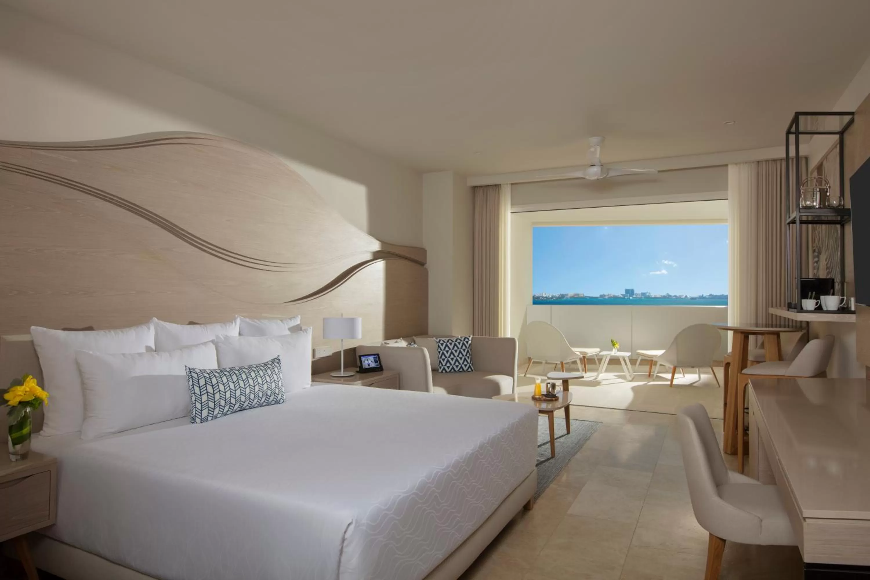 Balcony/Terrace, Bed in Breathless Cancun Soul Resort & Spa - Adults Only - All Inclusive