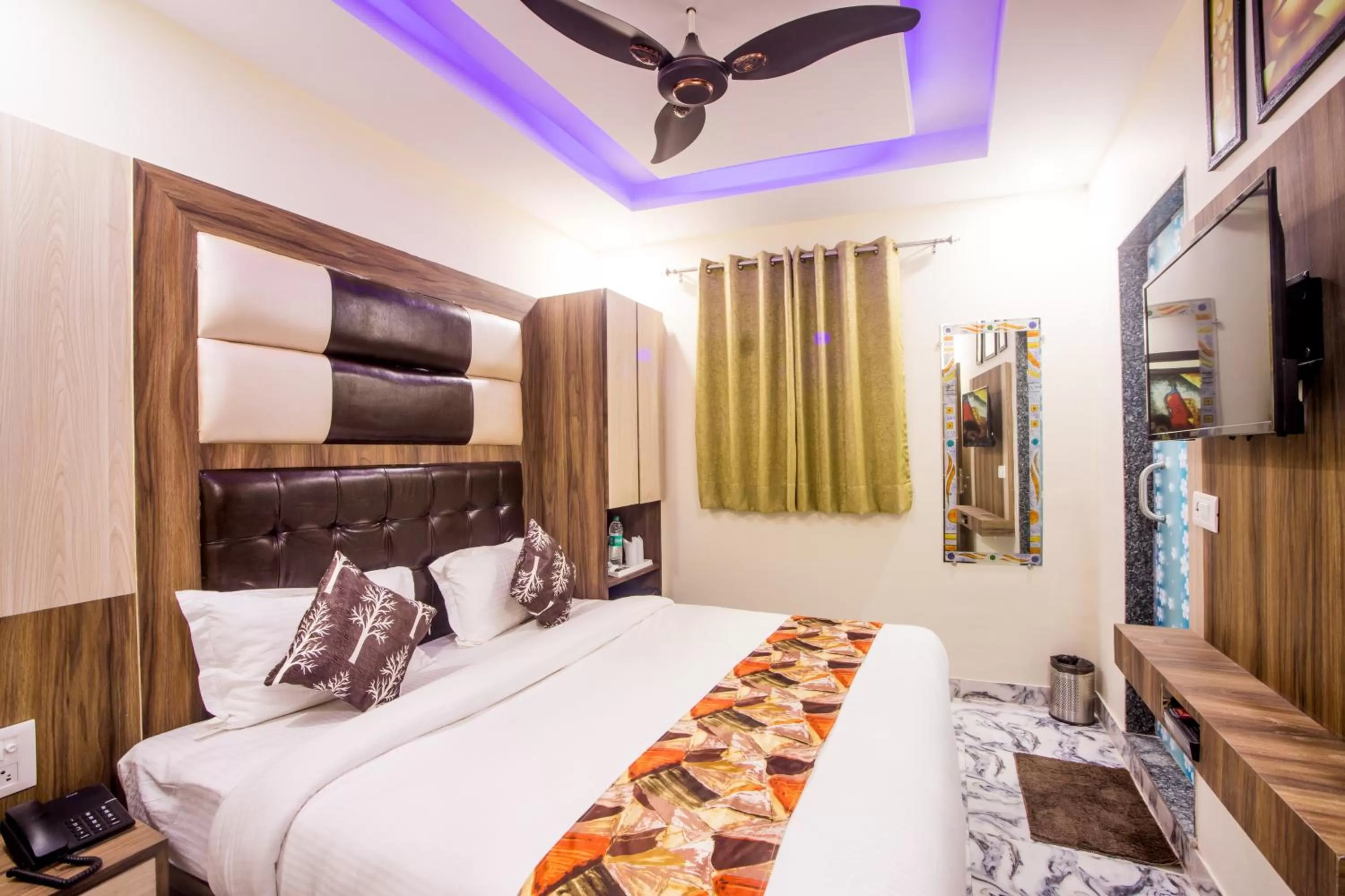 Bedroom in Hotel Kaushal Palace