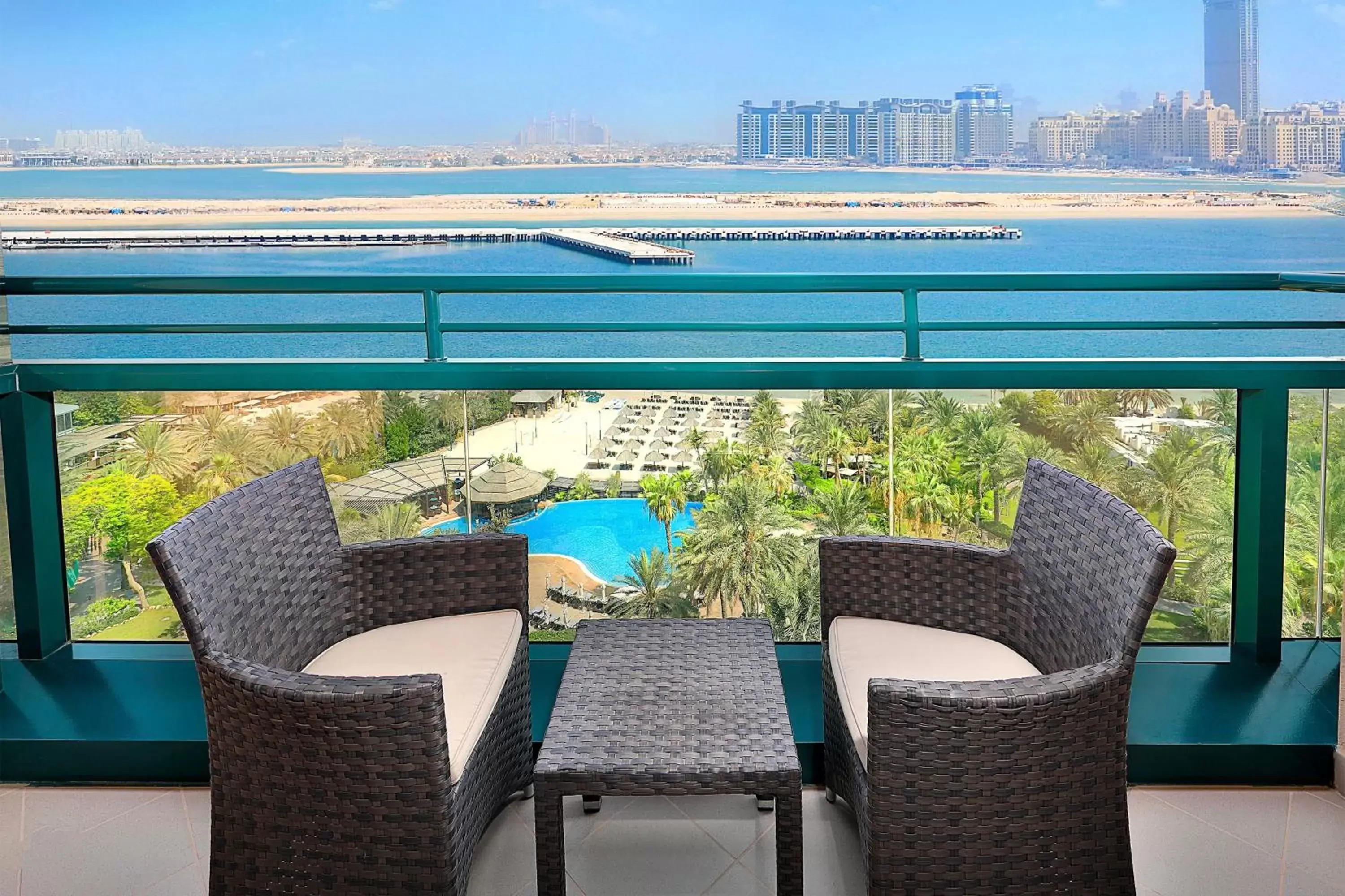 Photo of the whole room, Balcony/Terrace in Le Meridien Mina Seyahi Beach Resort & Waterpark
