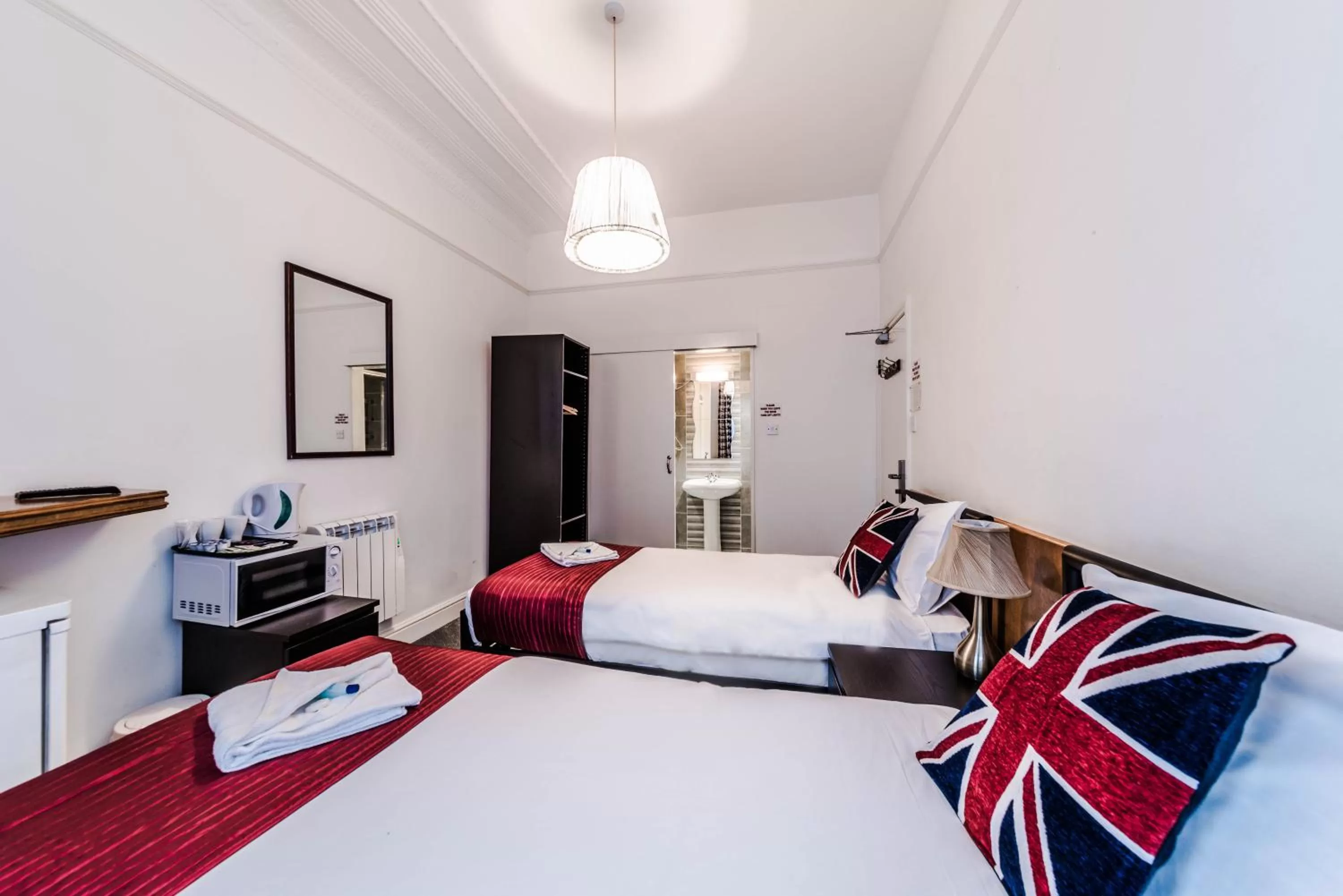 Coffee/tea facilities, Bed in Hellenic Hotel by Saba