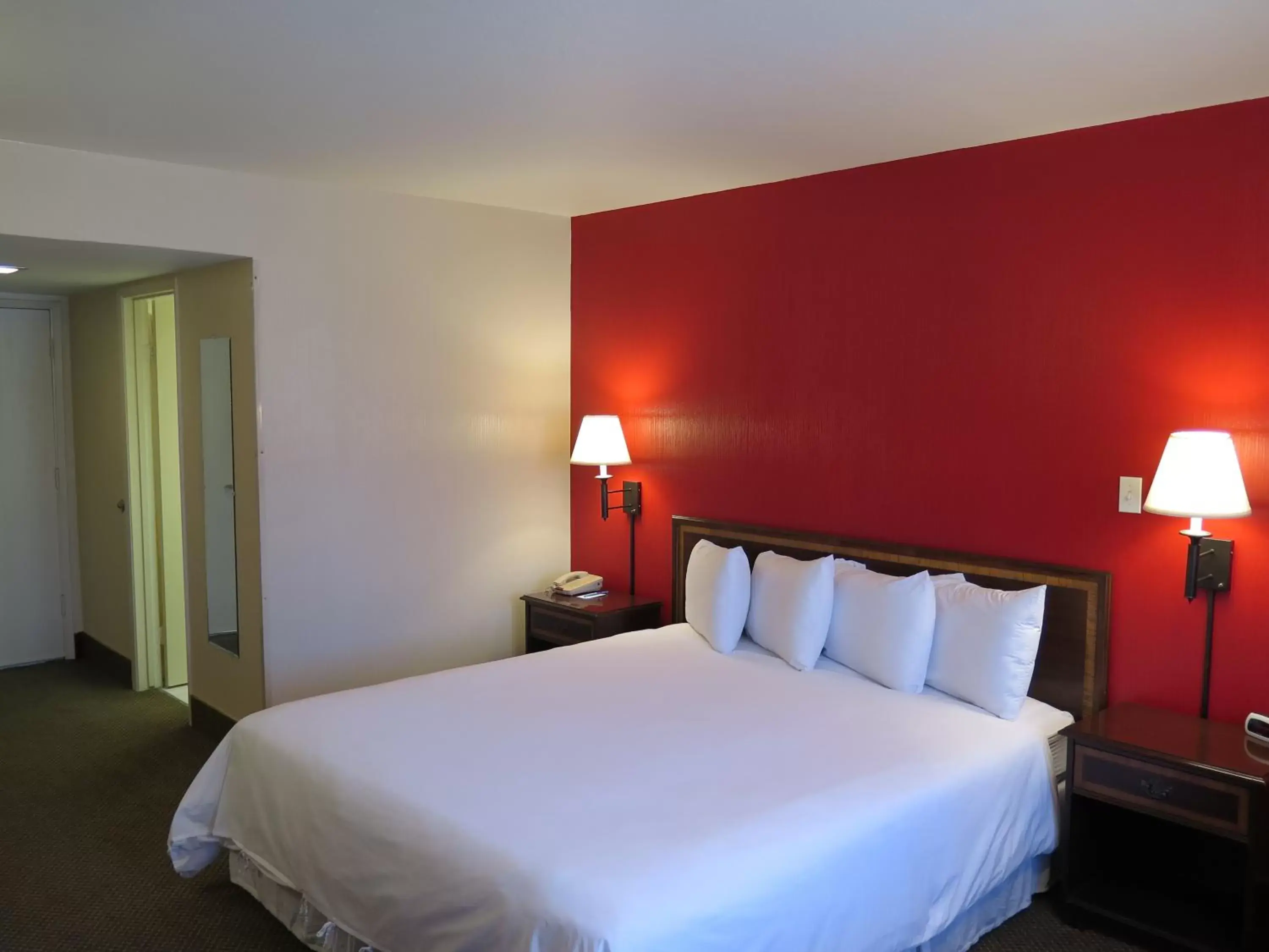 Photo of the whole room, Room Photo in Bonanza Inn and Suites