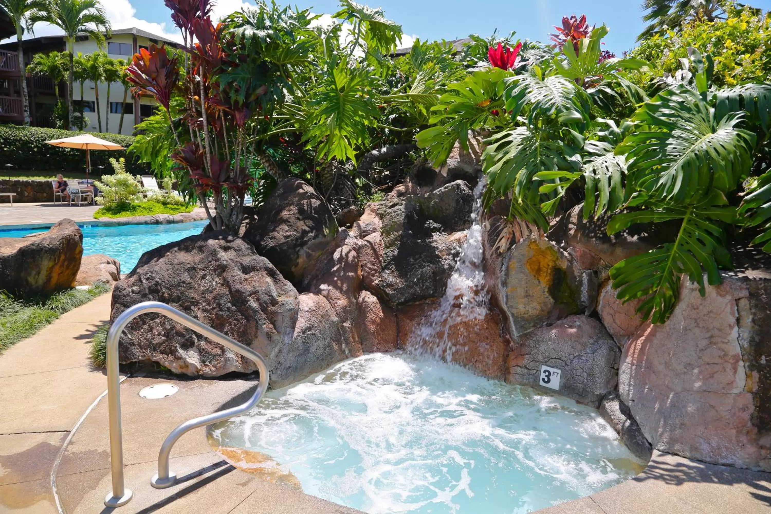 Swimming pool in Club Wyndham Ka Eo Kai