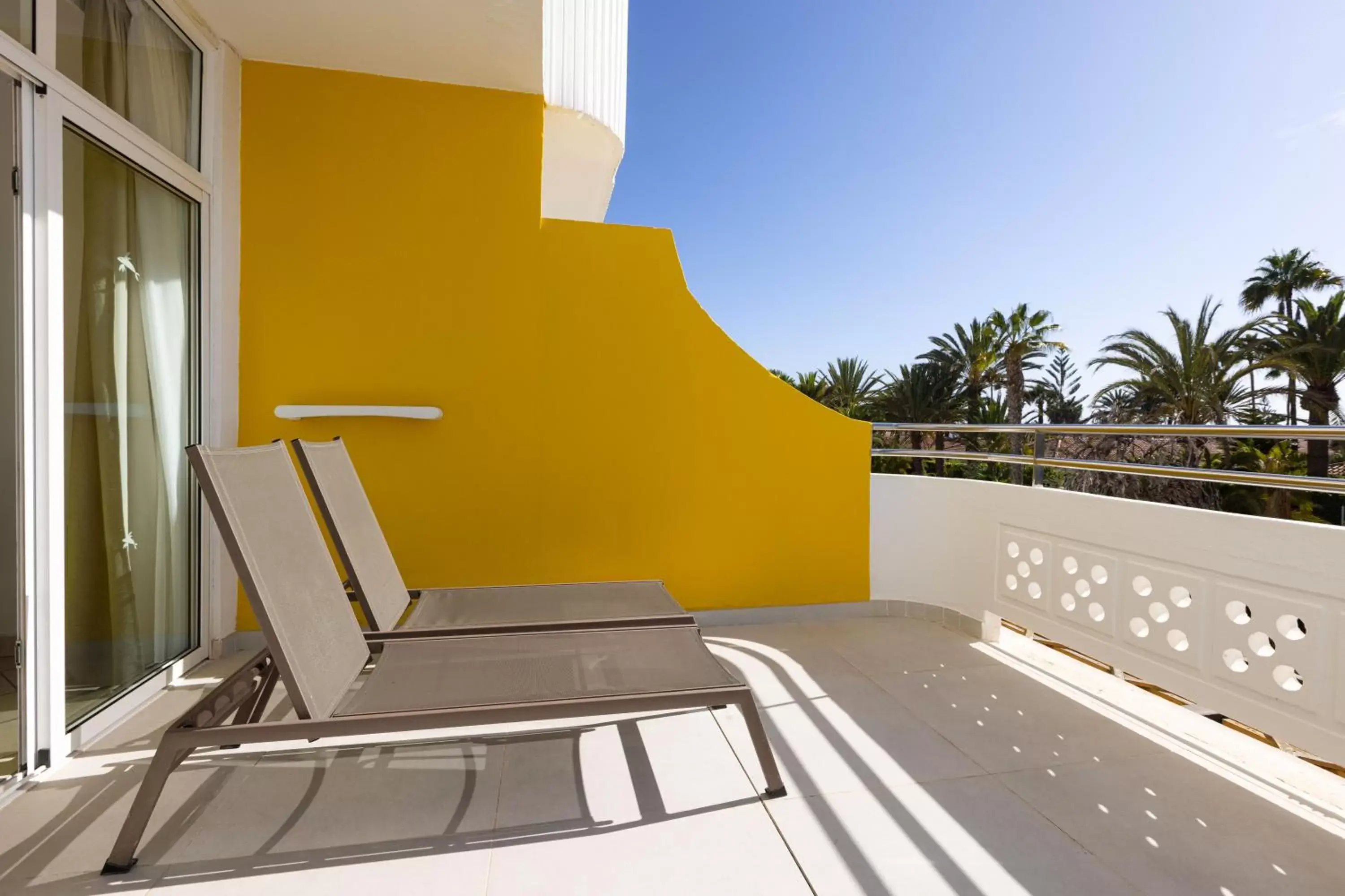 Double Solarium in Abora Catarina by Lopesan Hotels Double Solarium in Abora Catarina by Lopesan Hotels