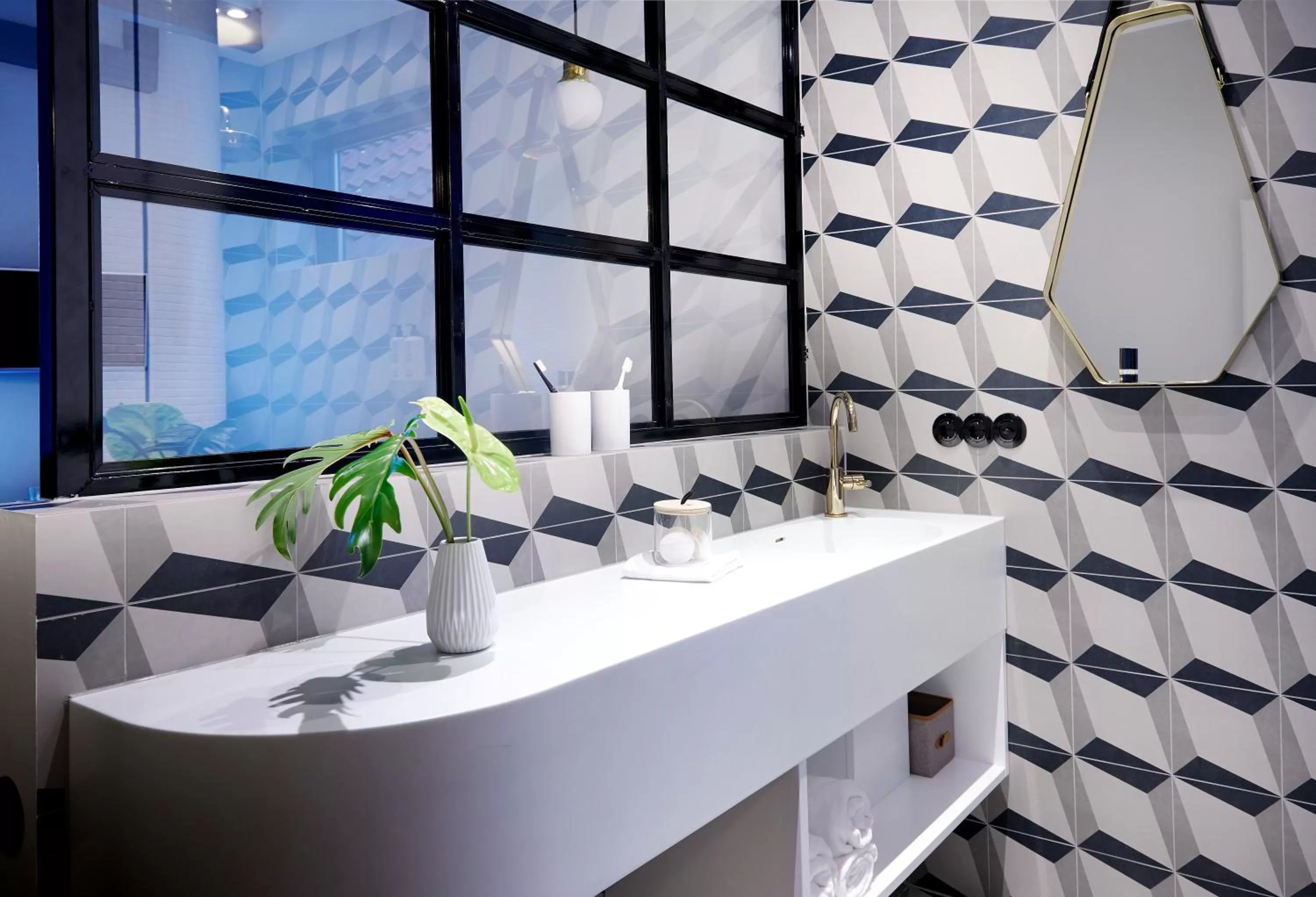 Bathroom in Five Rooms