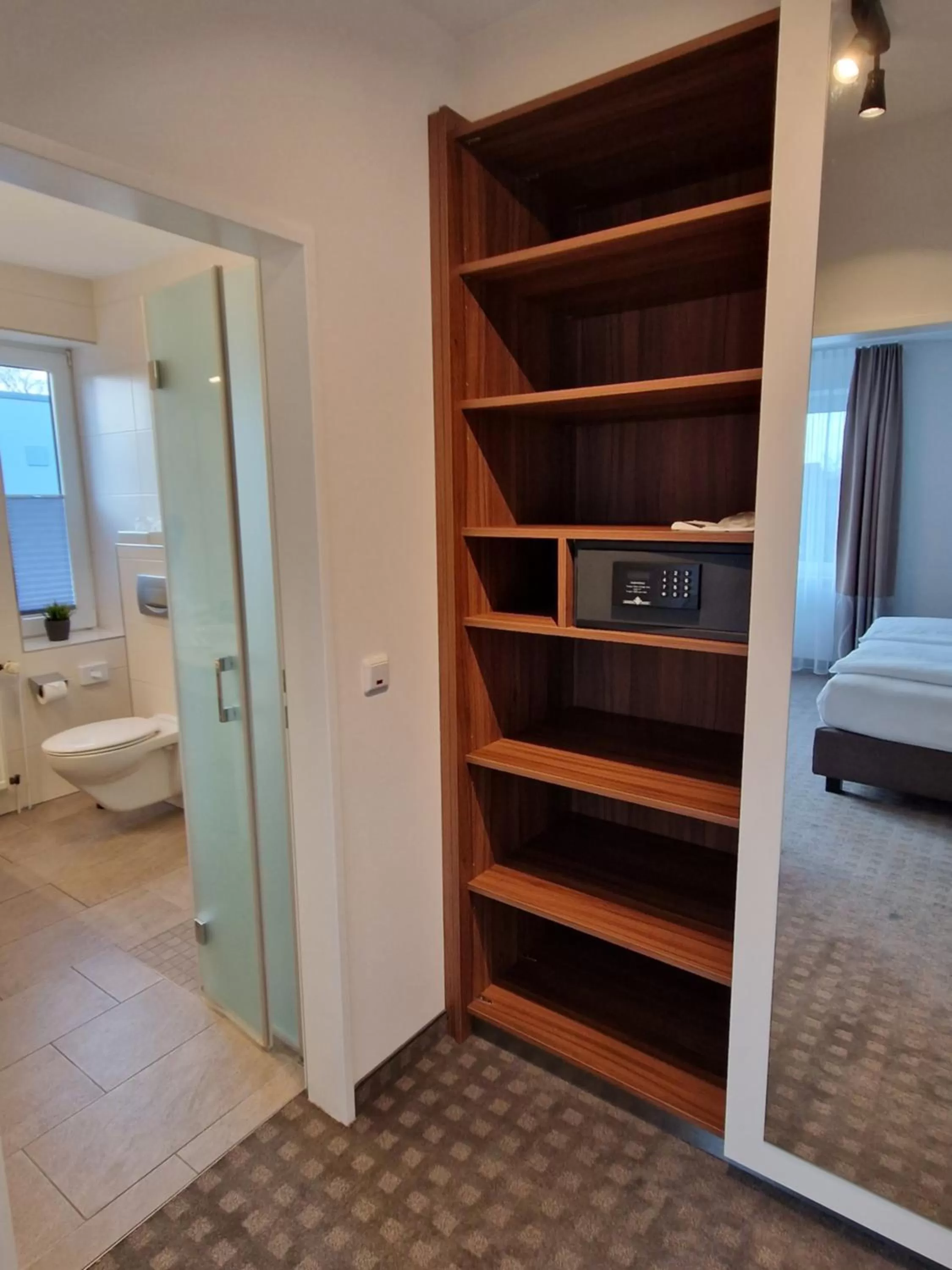 Photo of the whole room, Bed in Hotel Friesische Wehde