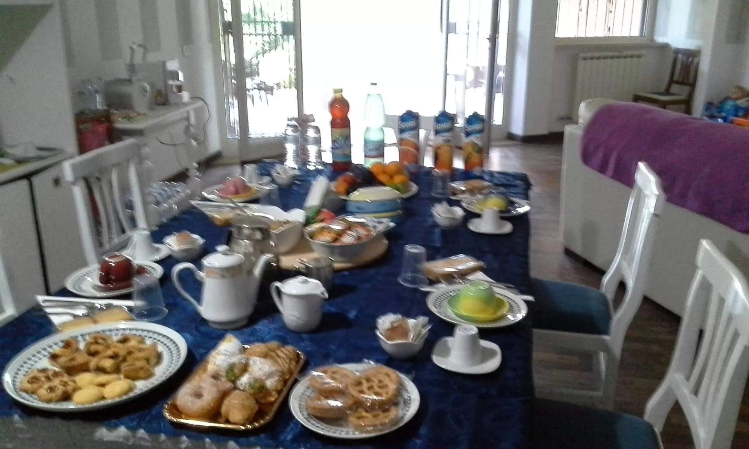 Dining area, Food in A57