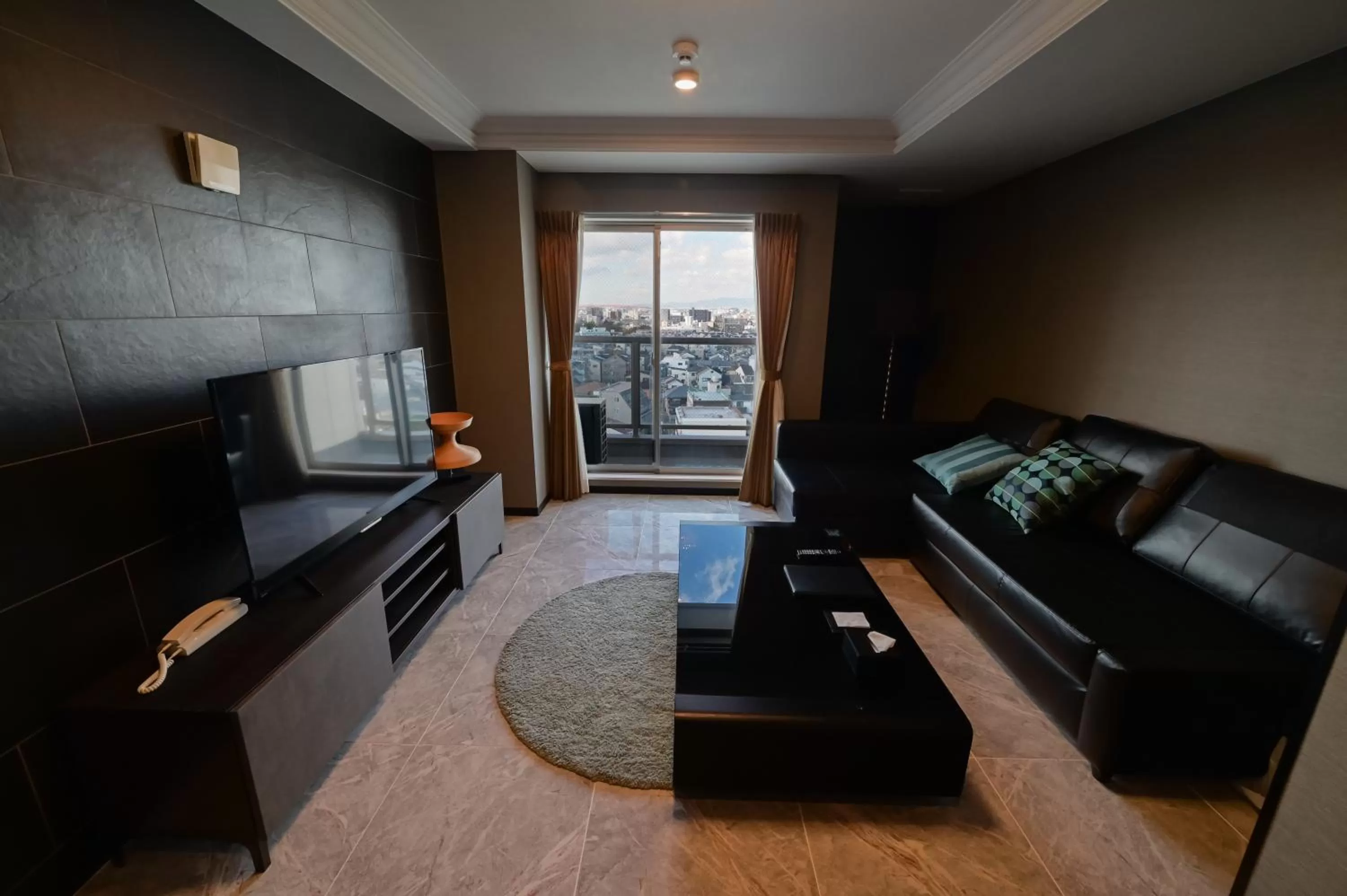 TV and multimedia in HOTEL STATE TENNOJI