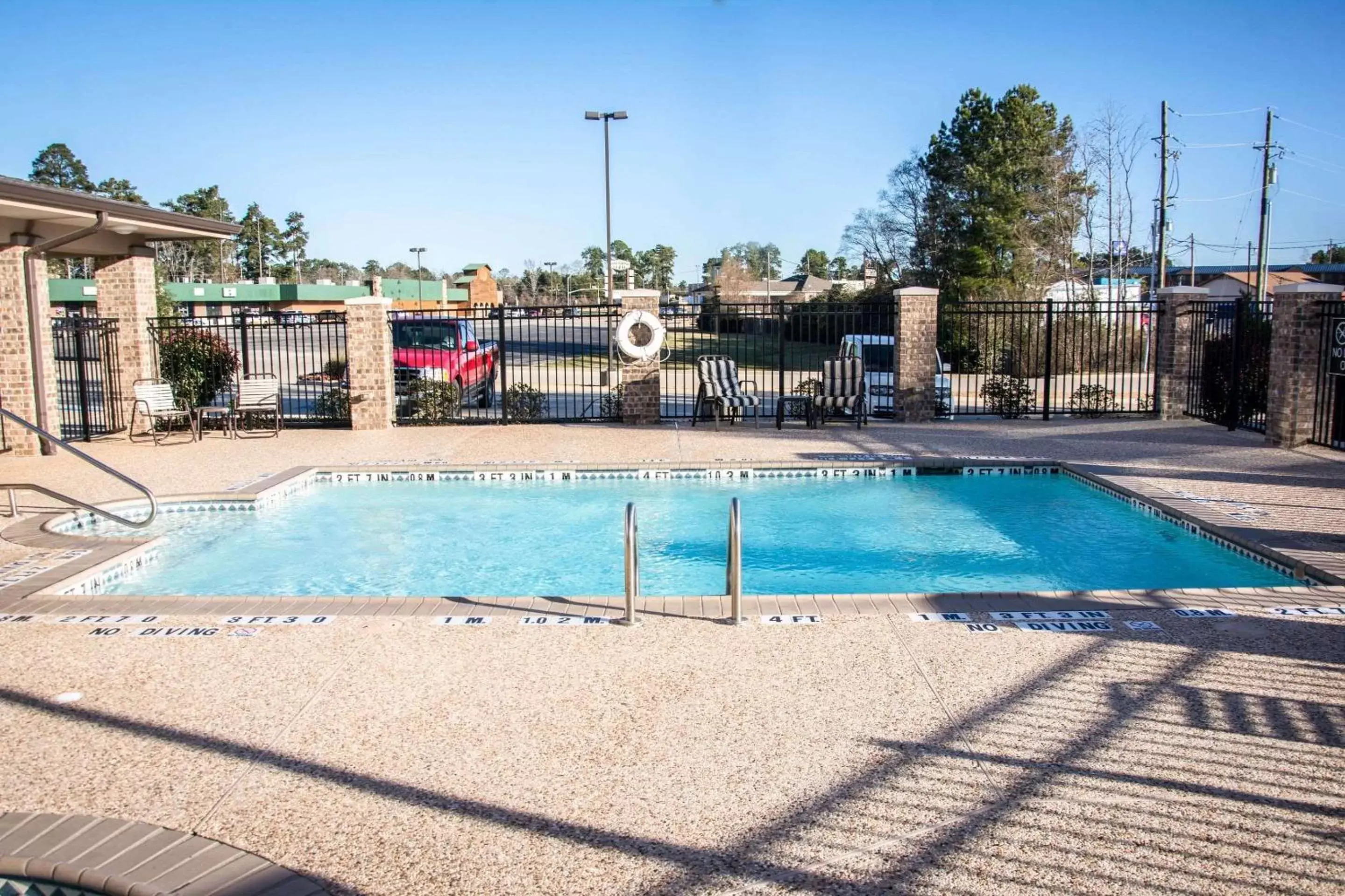 On site, Swimming Pool in Sleep Inn & Suites Center