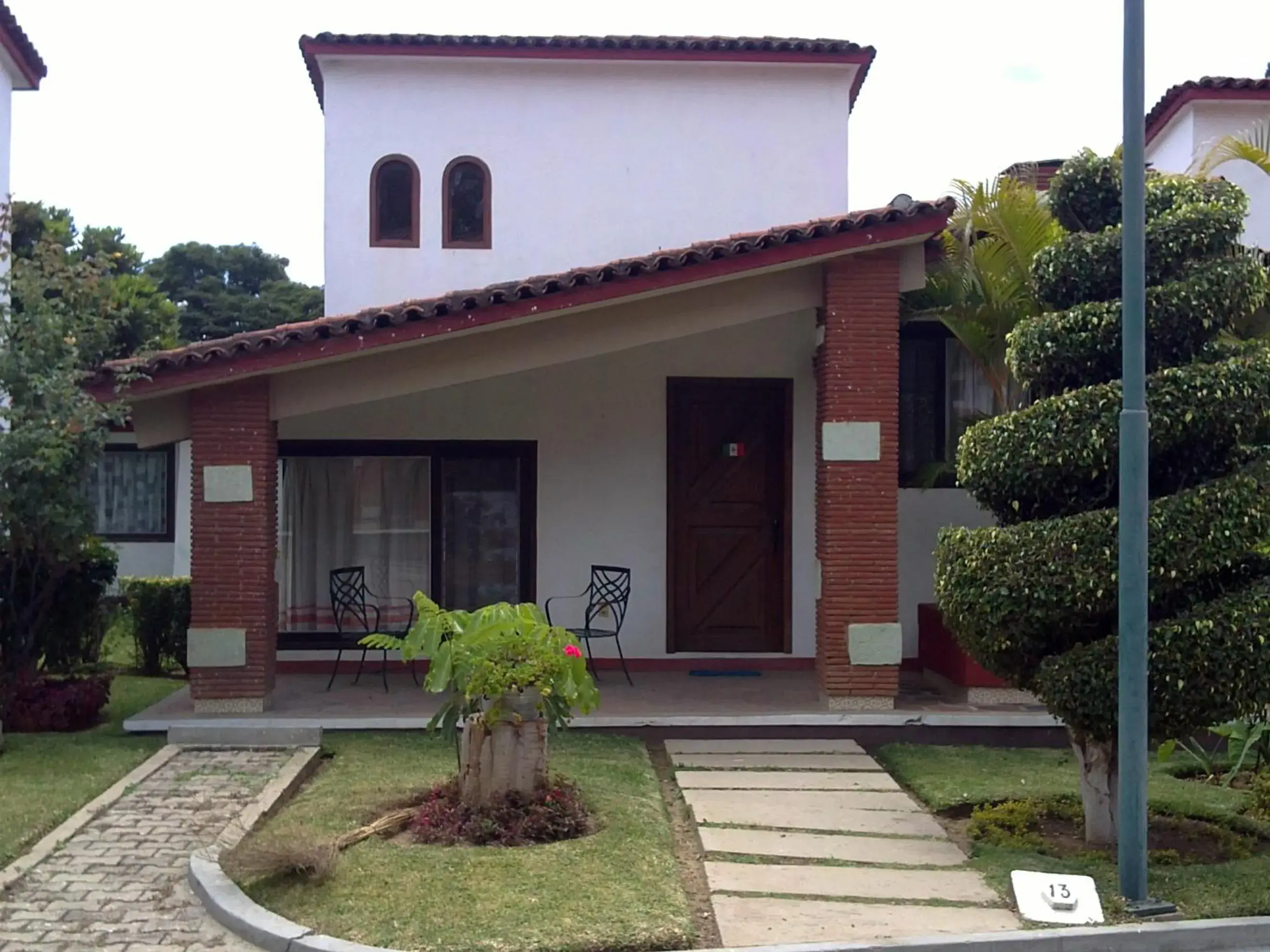 Facade/entrance in Villas del Sol Hotel & Bungalows