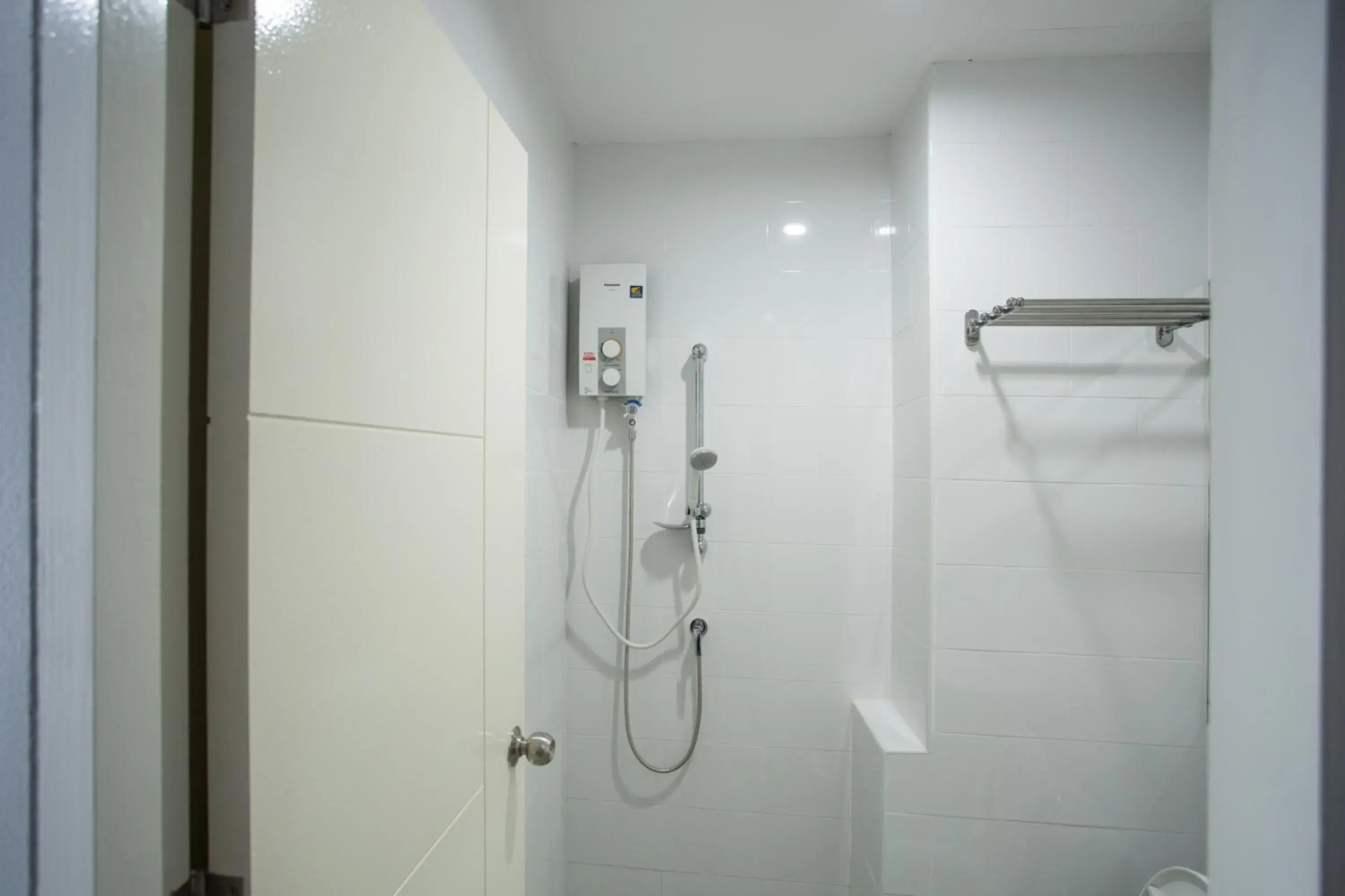 Bathroom in Twentynine KV Apartel