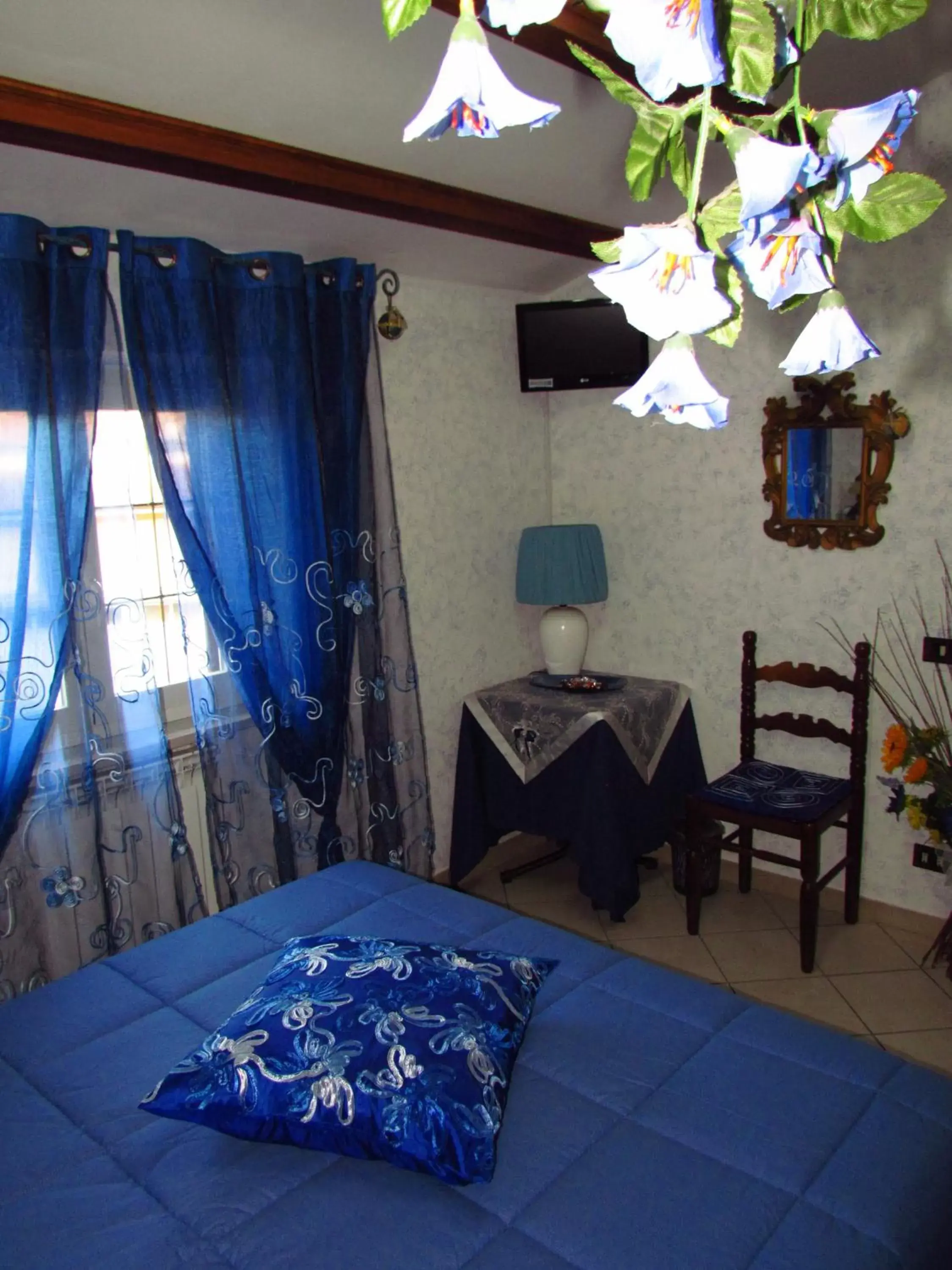 TV and multimedia, Bed in Casa del Girasole